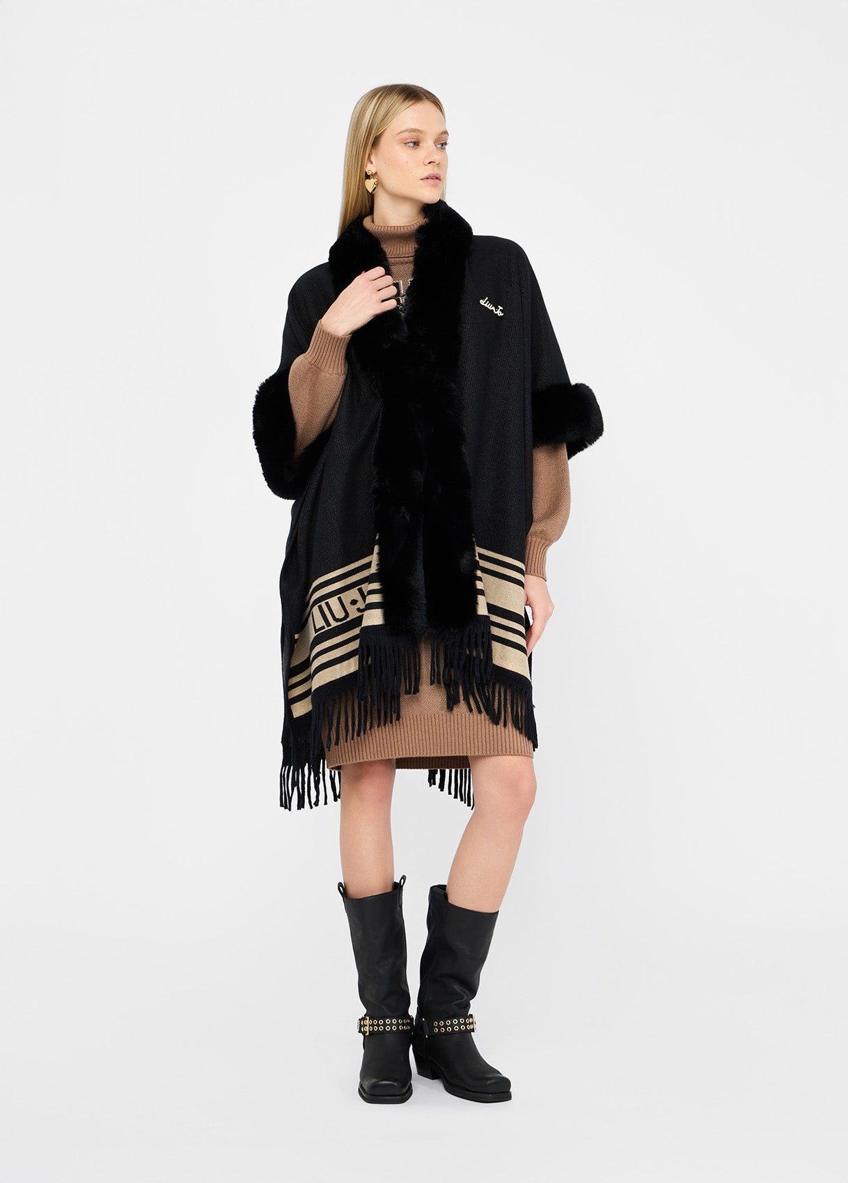 2F5046T030022222T.U.-black