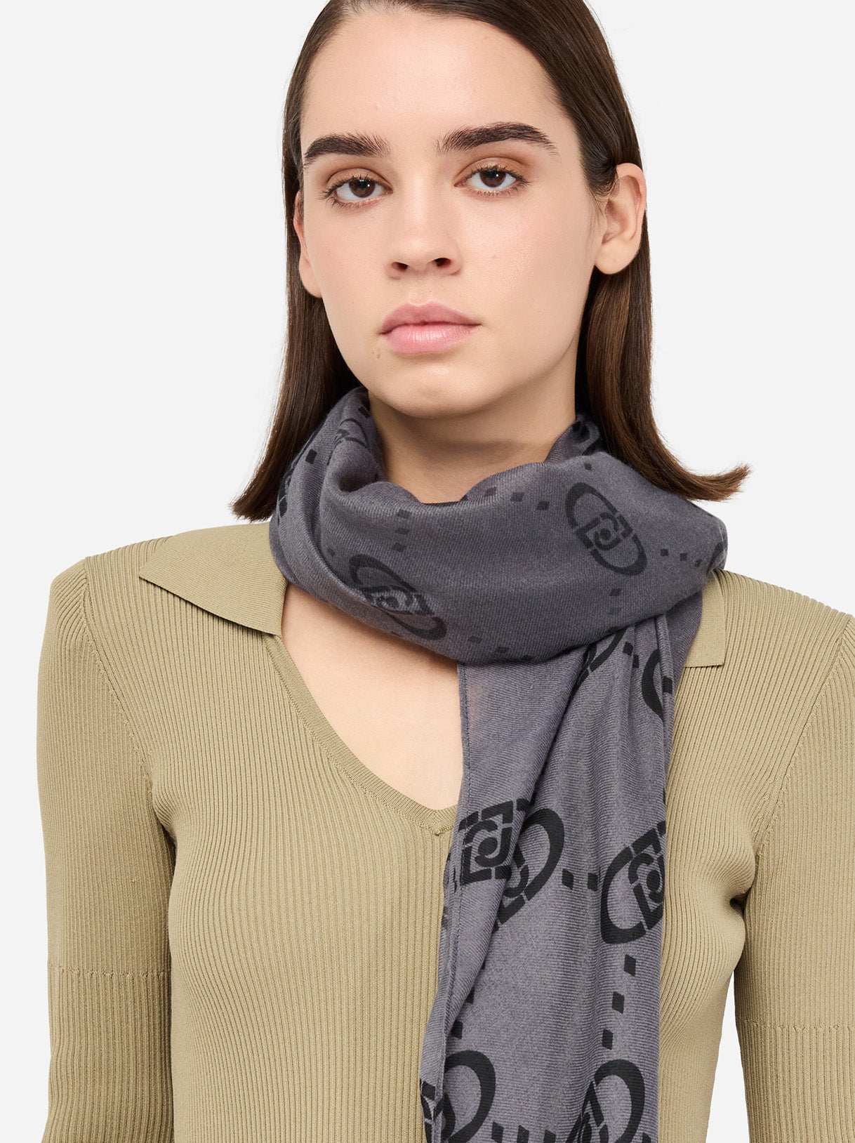 2F5080T030022222T.U.-black