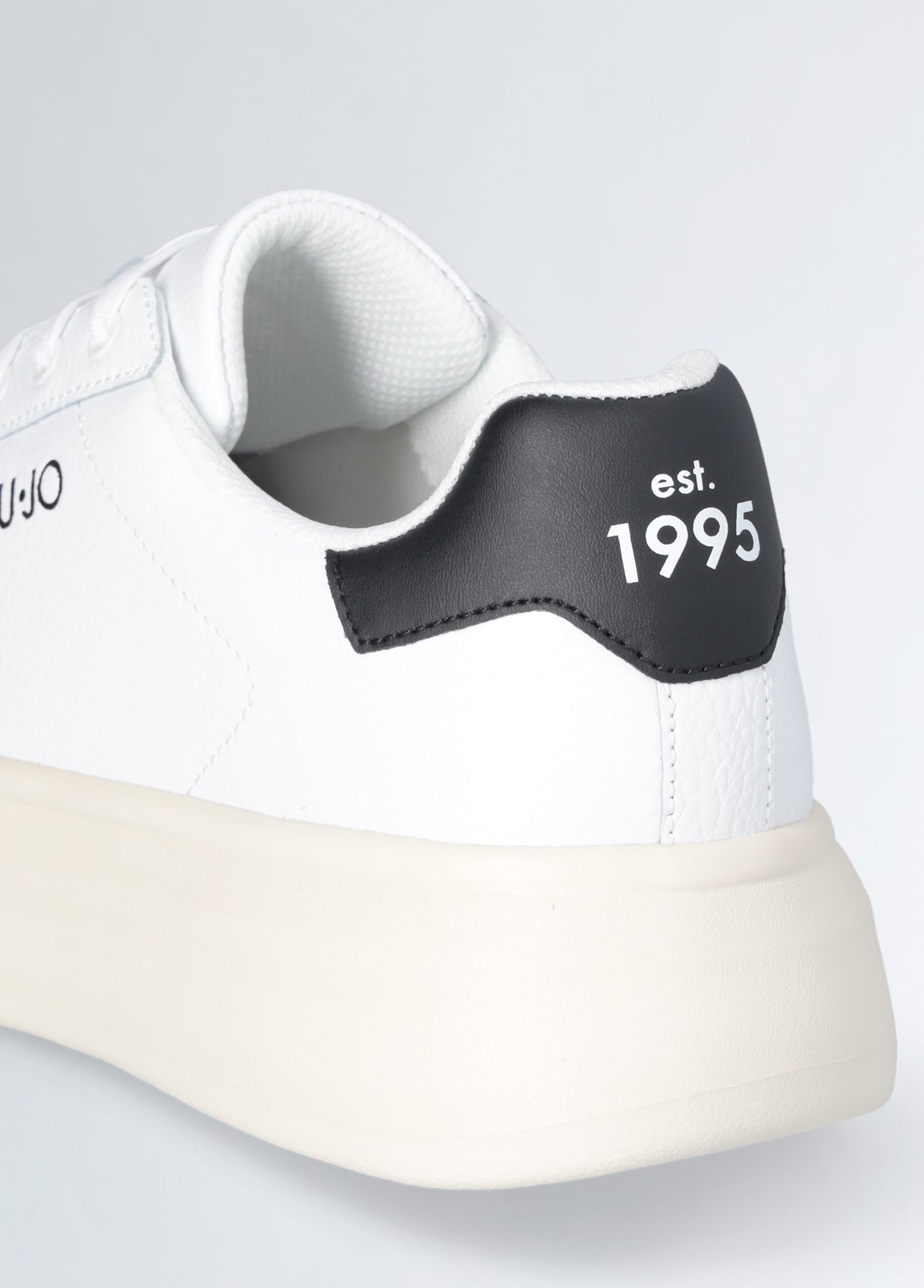 7B5005PX631S100544-white/black