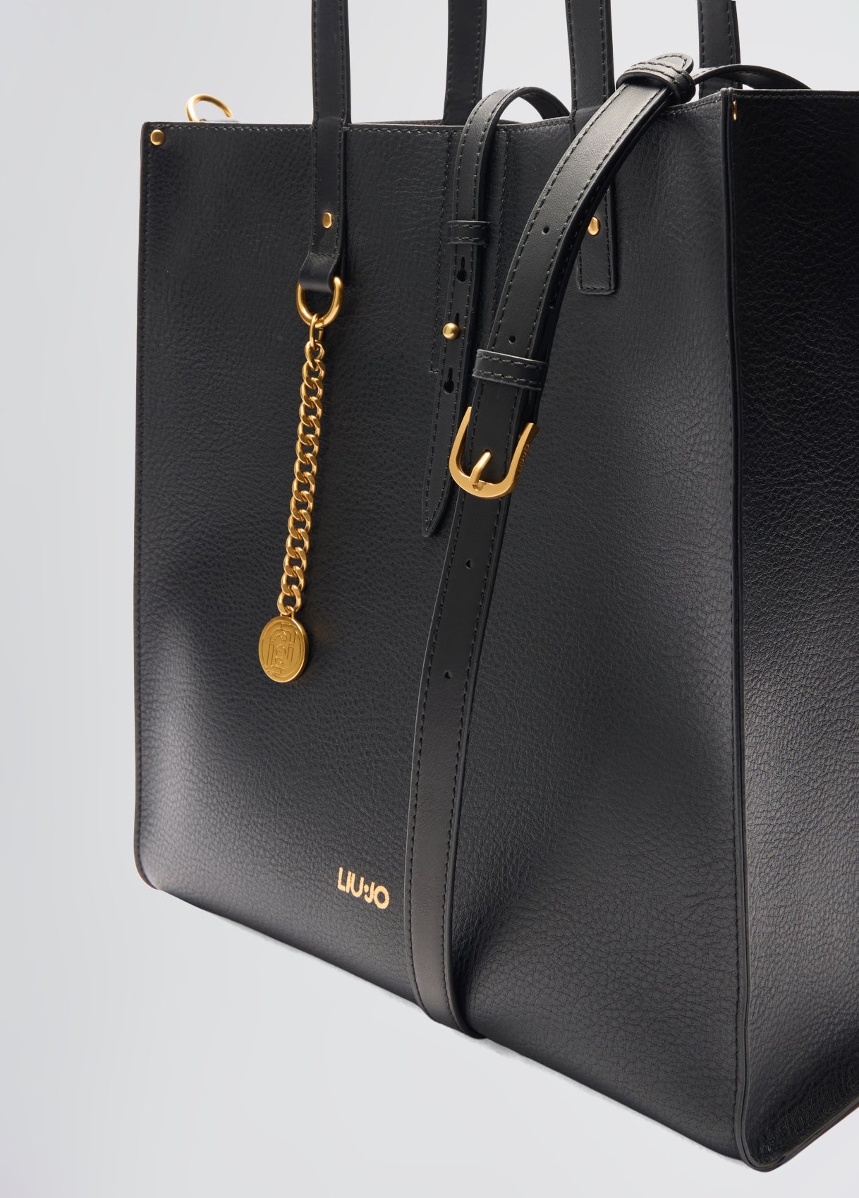 AA5025E006422222T.U.-black