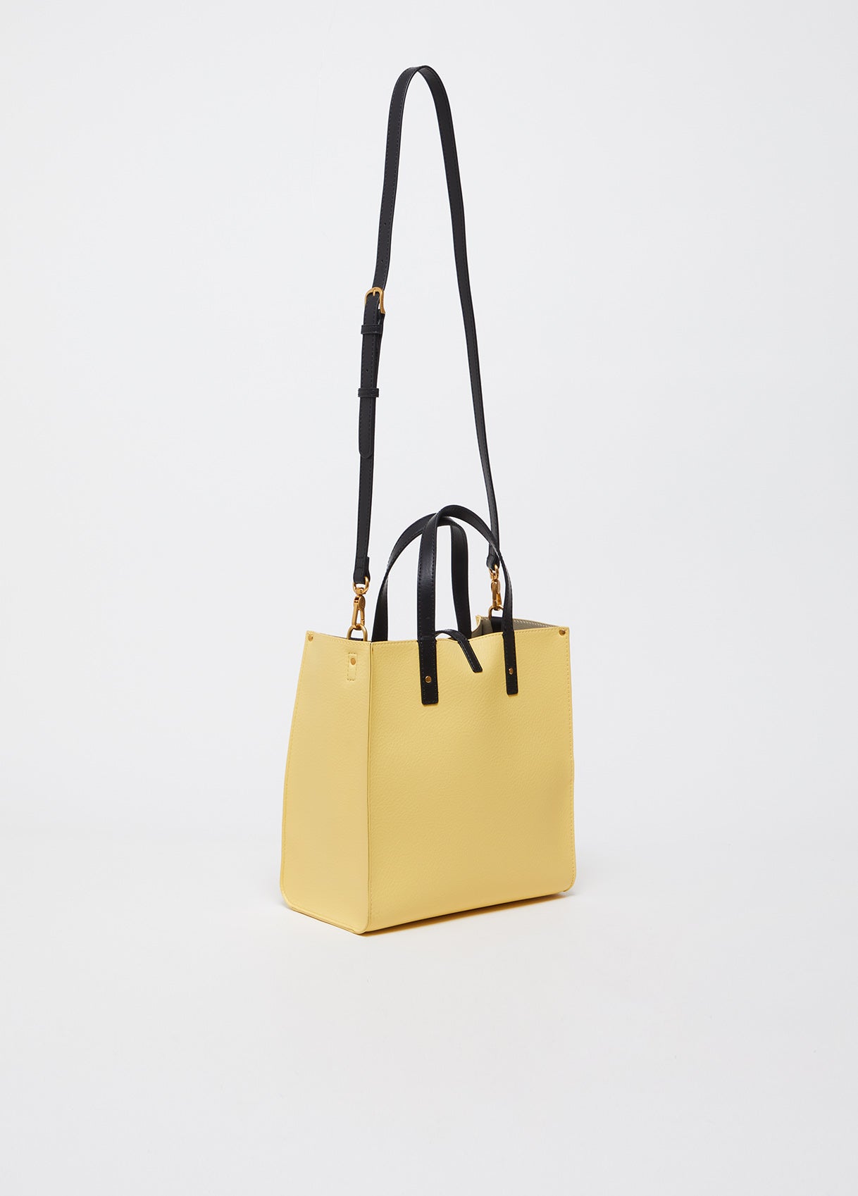 AA5026E006430640T.U.-cream