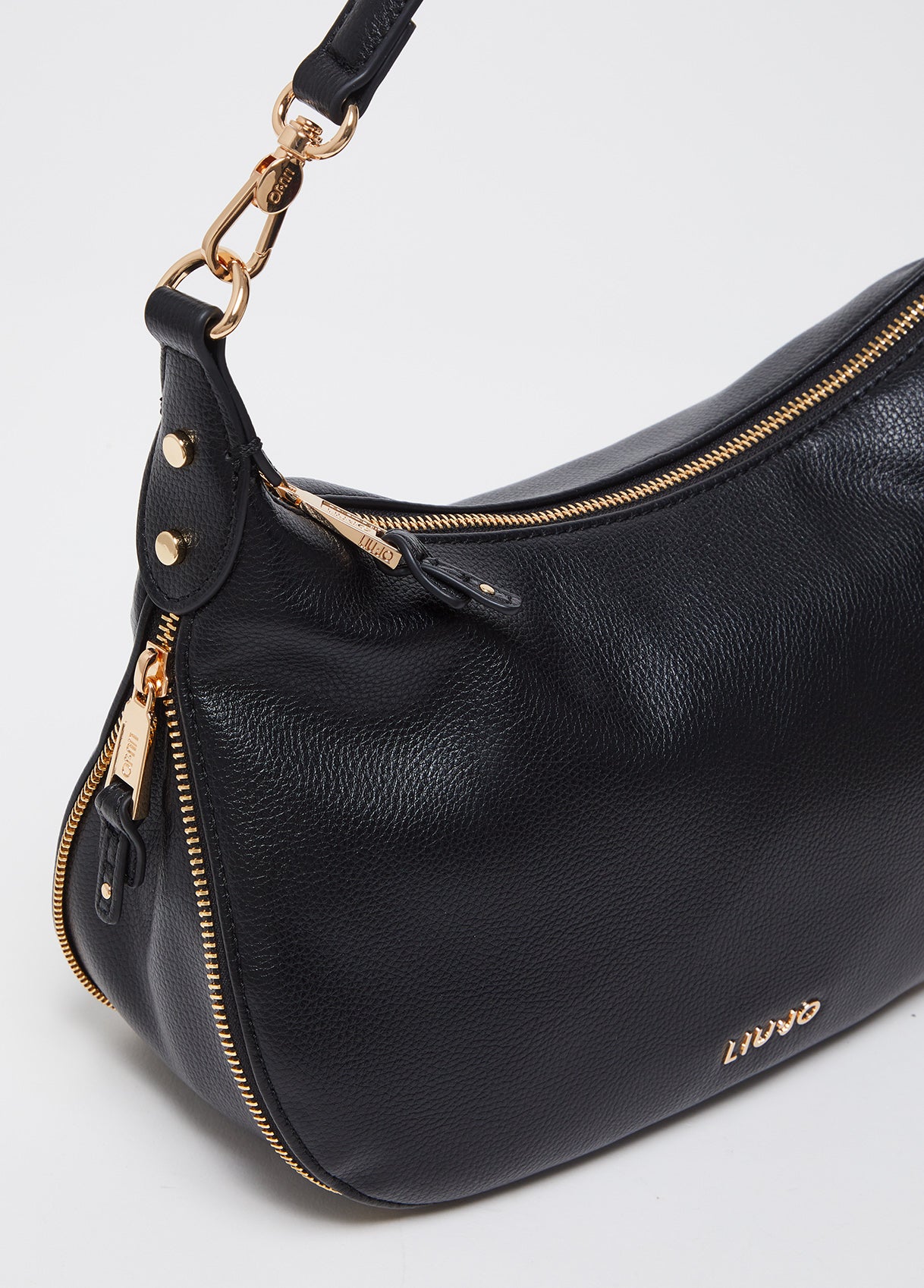 AA5133E005422222T.U.-black