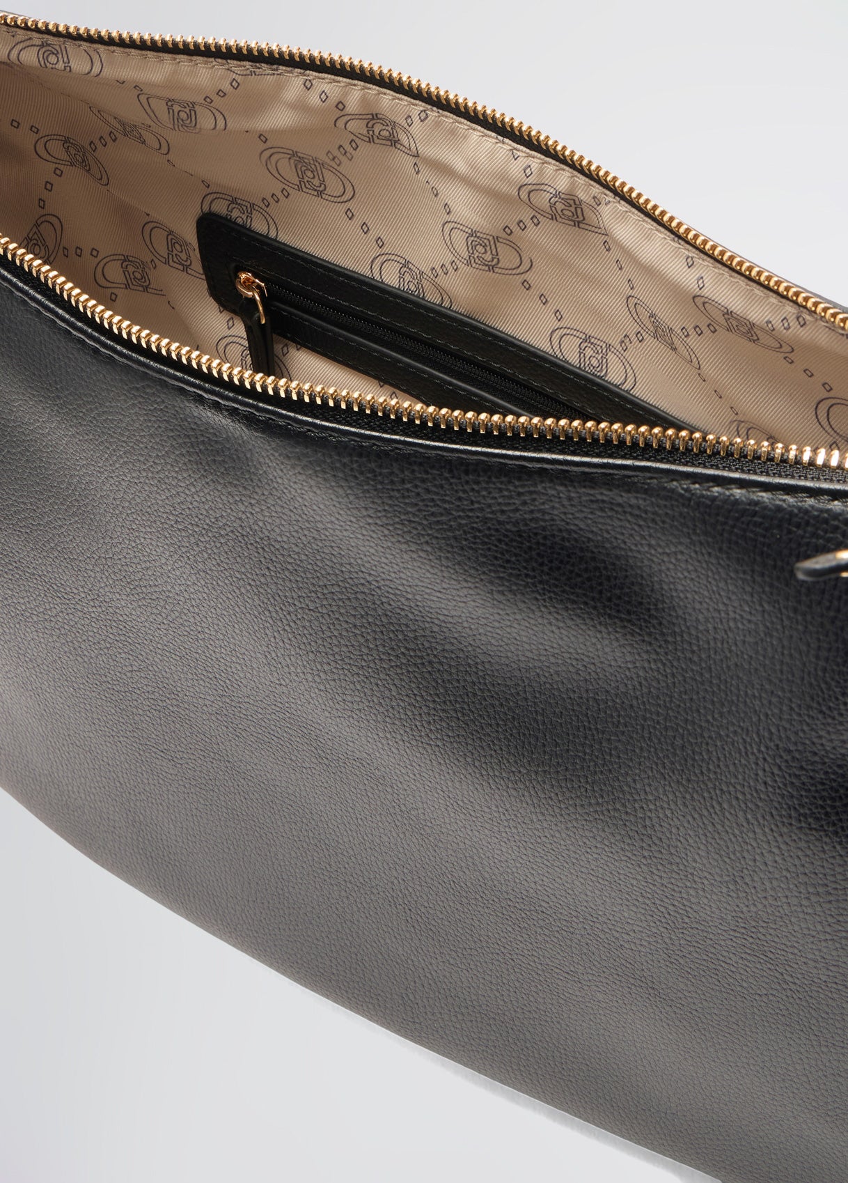 AA5134E005422222T.U.-black