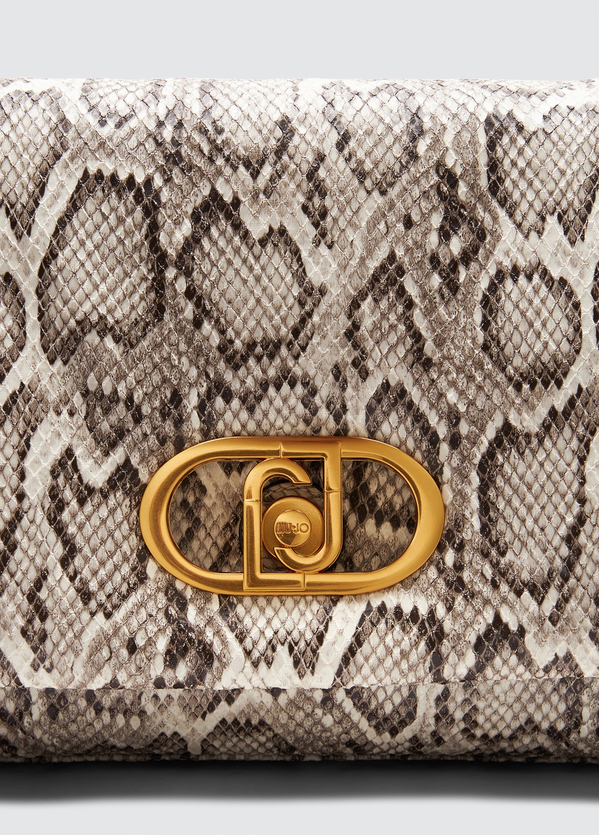 AA5147E001903R14T.U.-python print