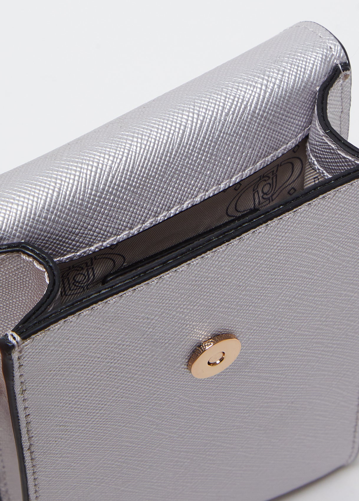 AA5179E008745002T.U.-silver tone