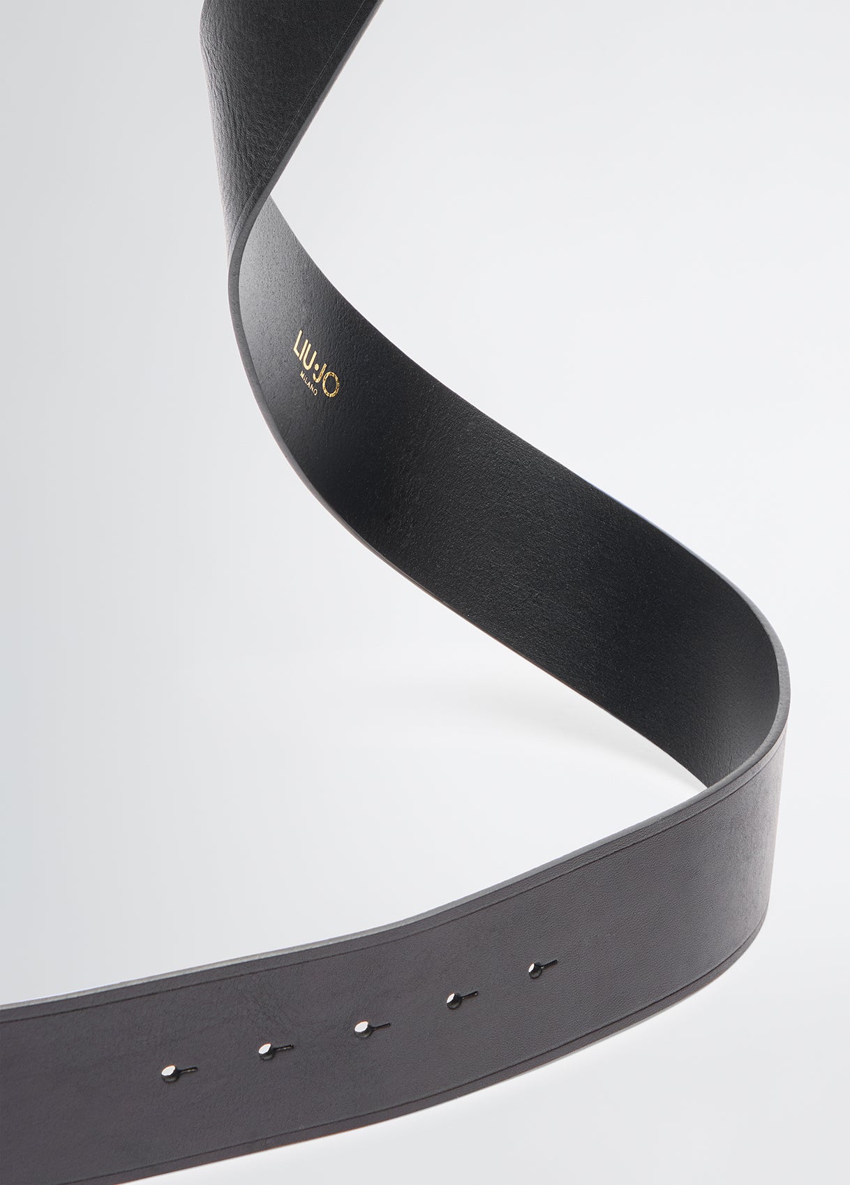 AA5243P030922222S-black