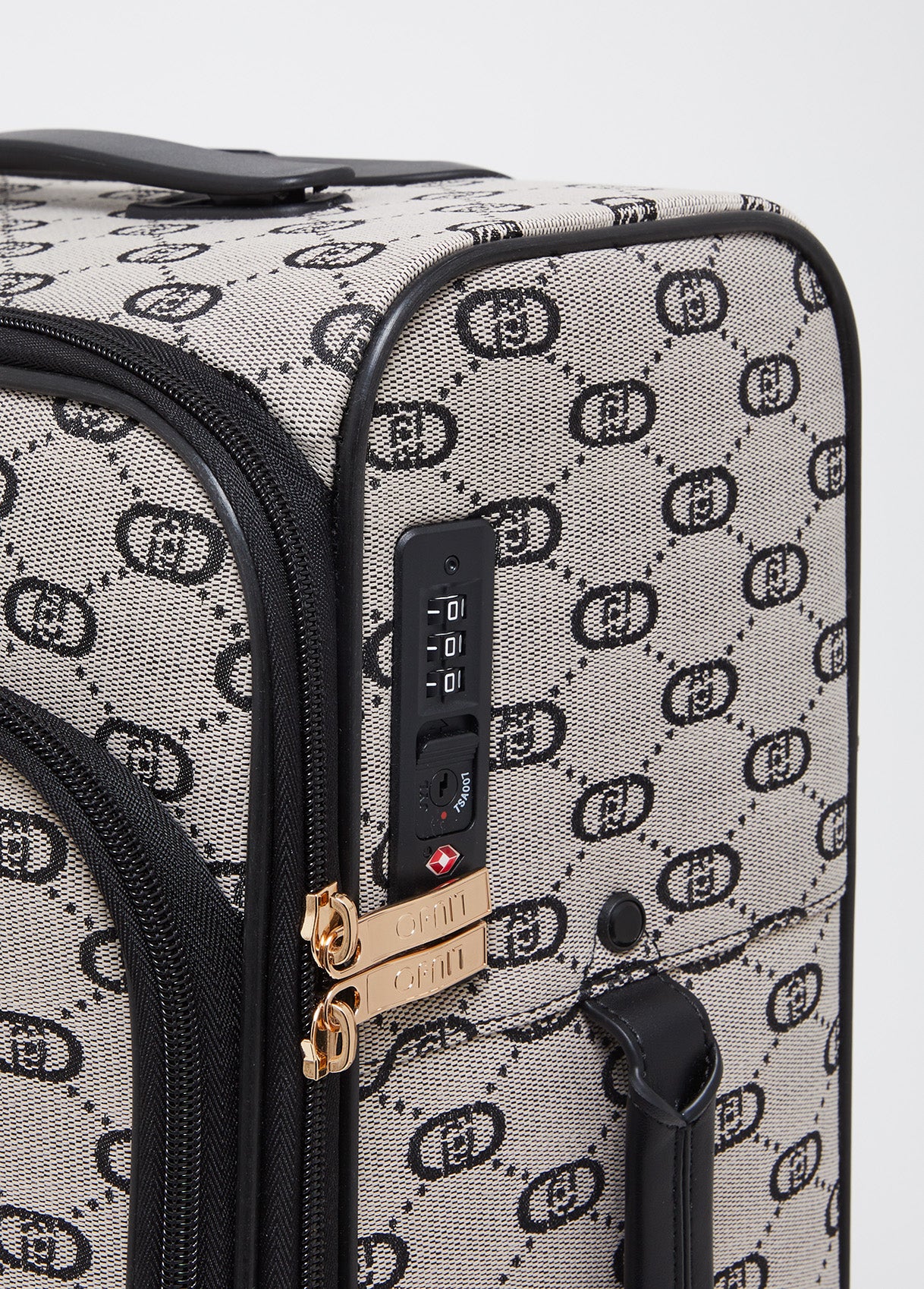 AA5315T384622222T.U.-black