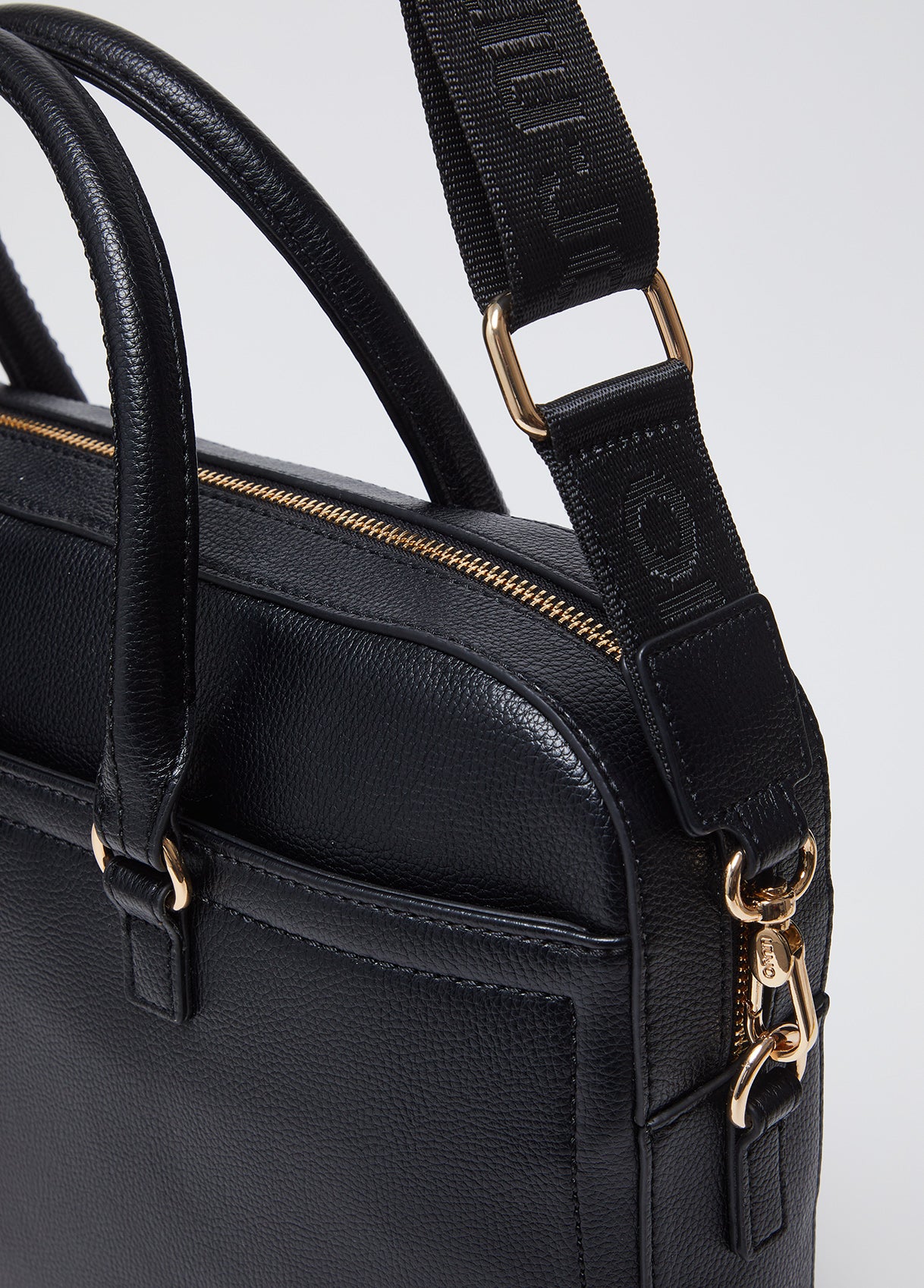 AA5320E005822222T.U.-black