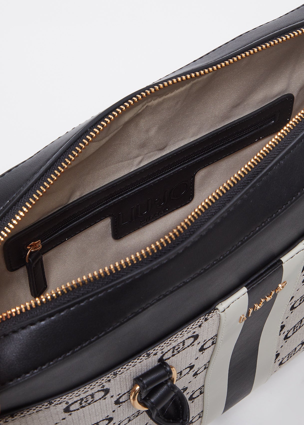 AA5320T384622222T.U.-black