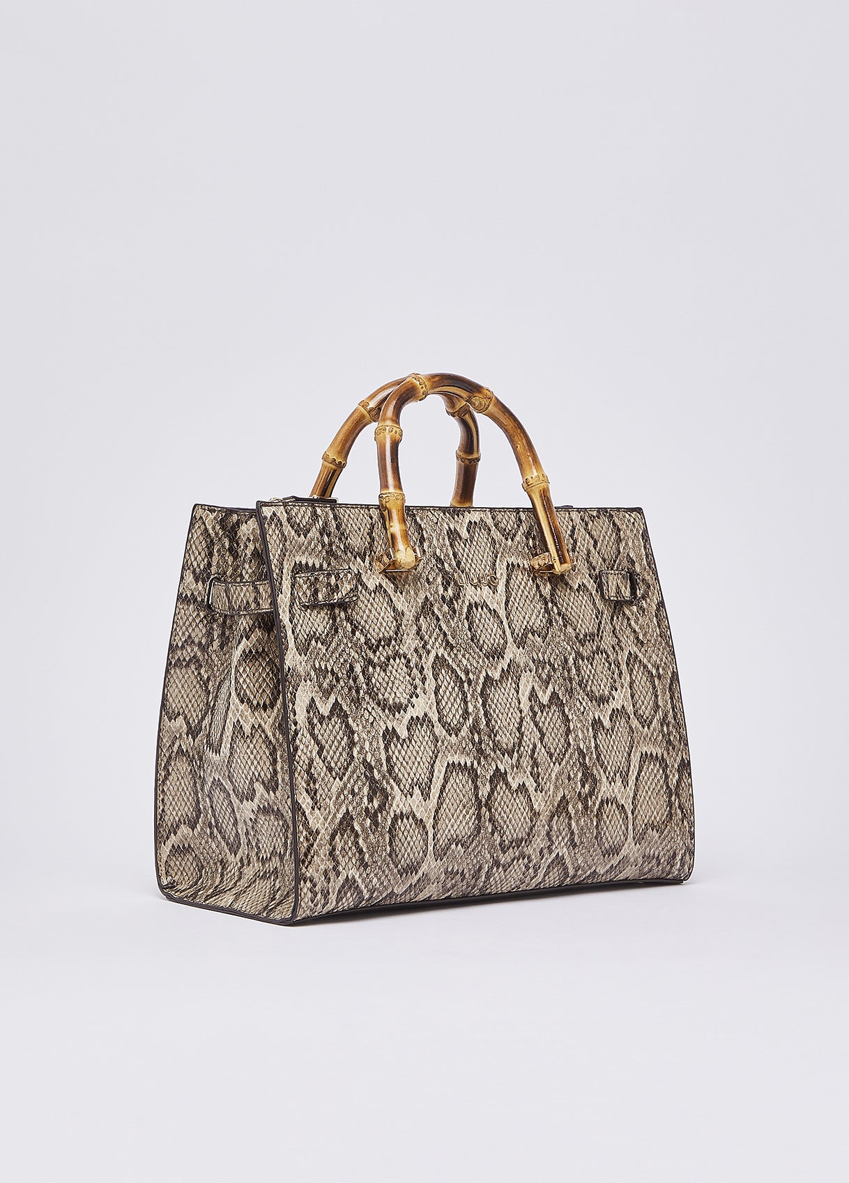 AA6086E1115P9220T.U.-python print
