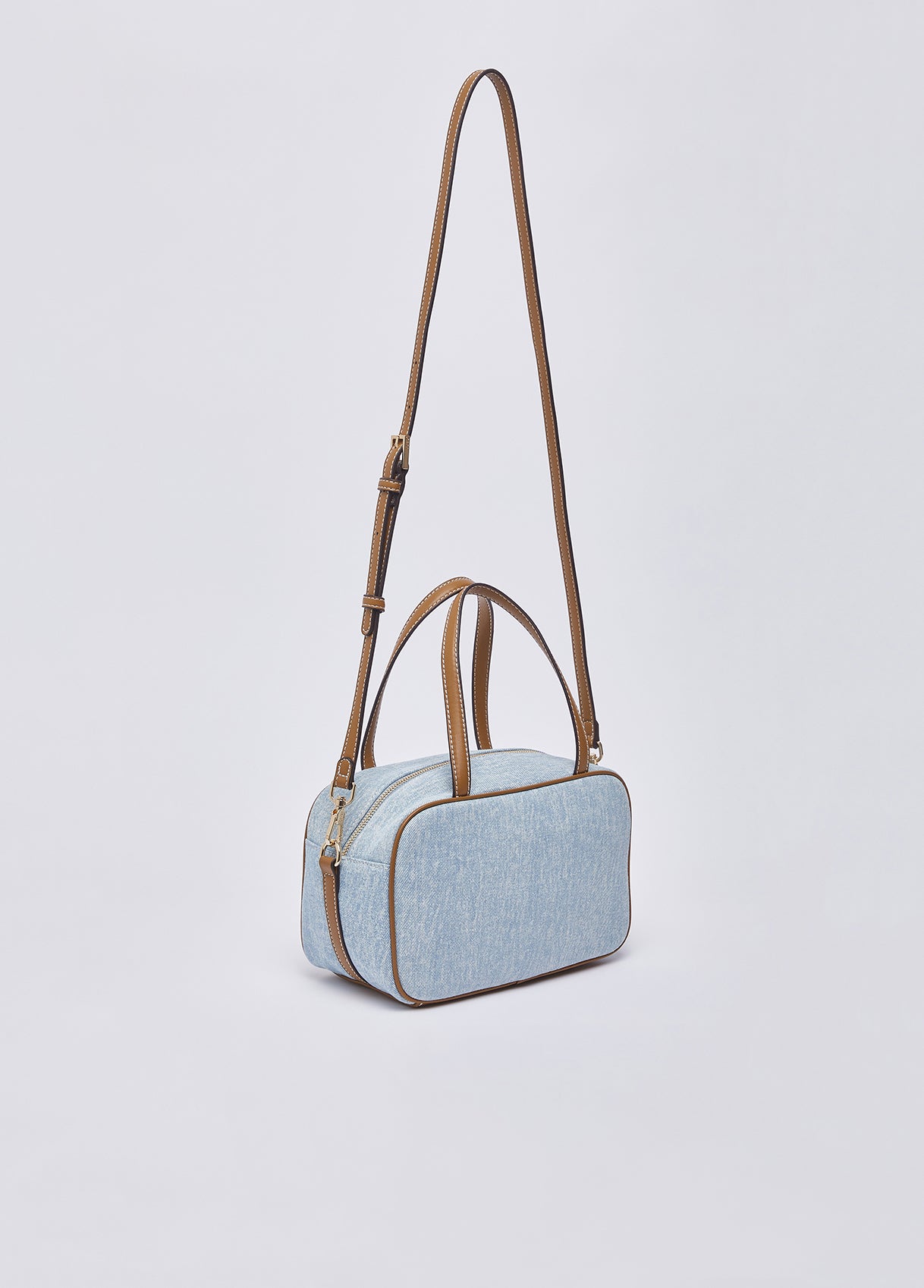 AA6113T377A74015T.U.-light denim