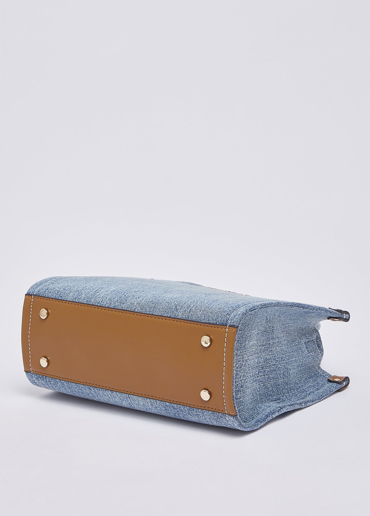 AA6192T377A74015T.U.-light denim