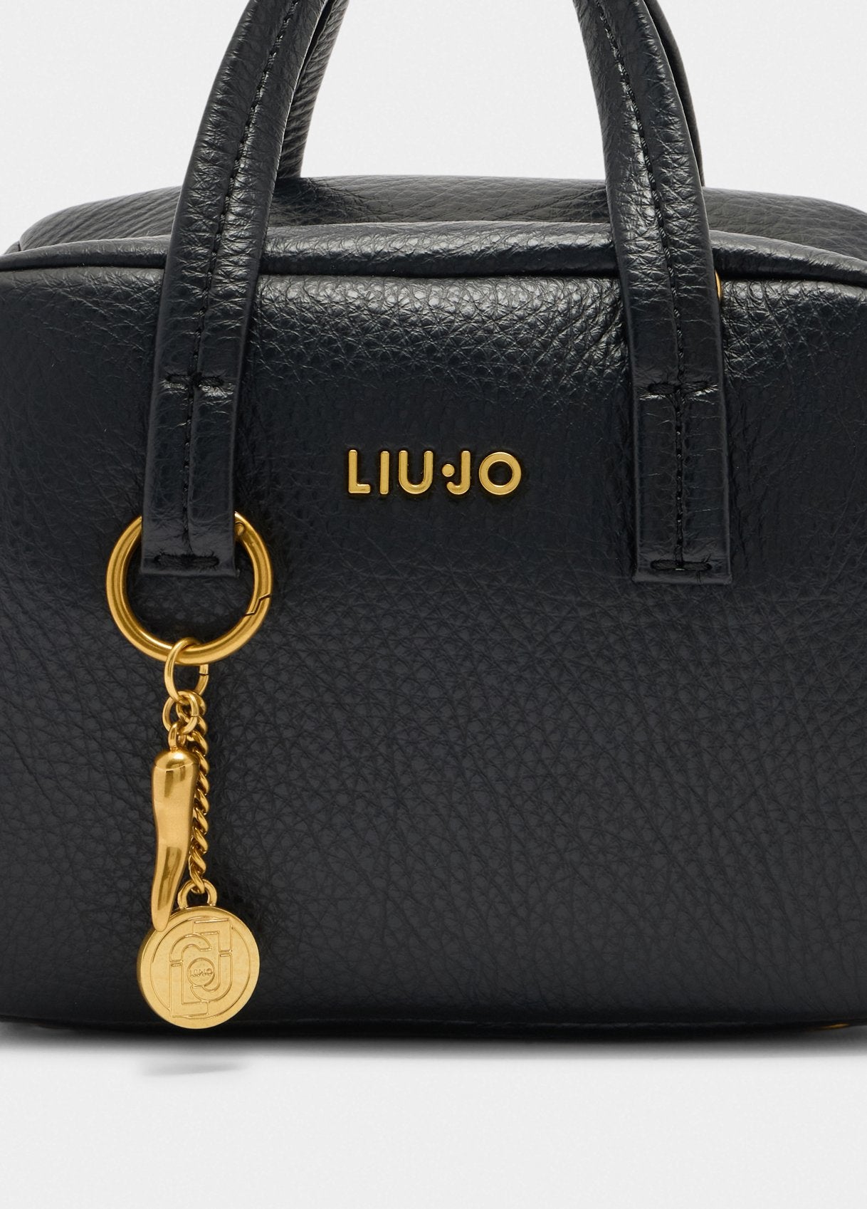 AF5021E002722222T.U.-black