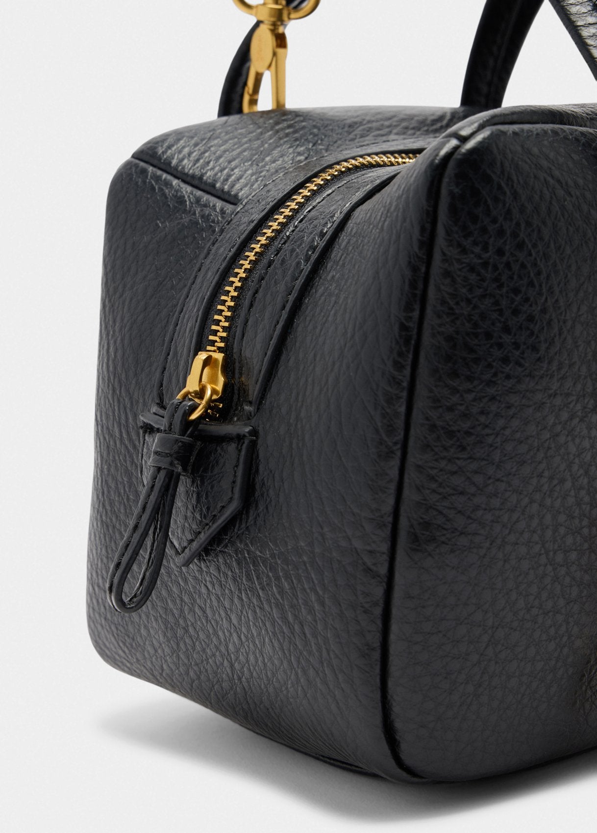 AF5021E002722222T.U.-black