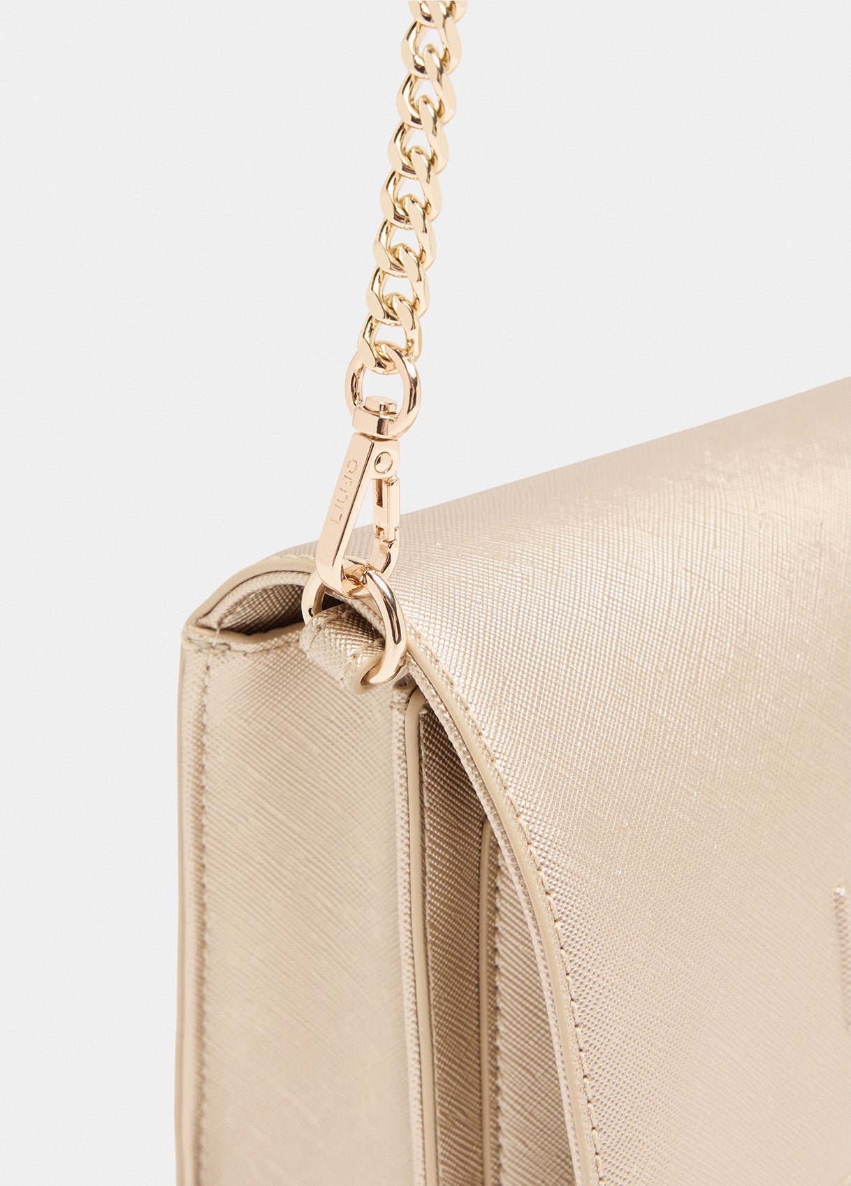 AF5152E008790048T.U.-light gold colour