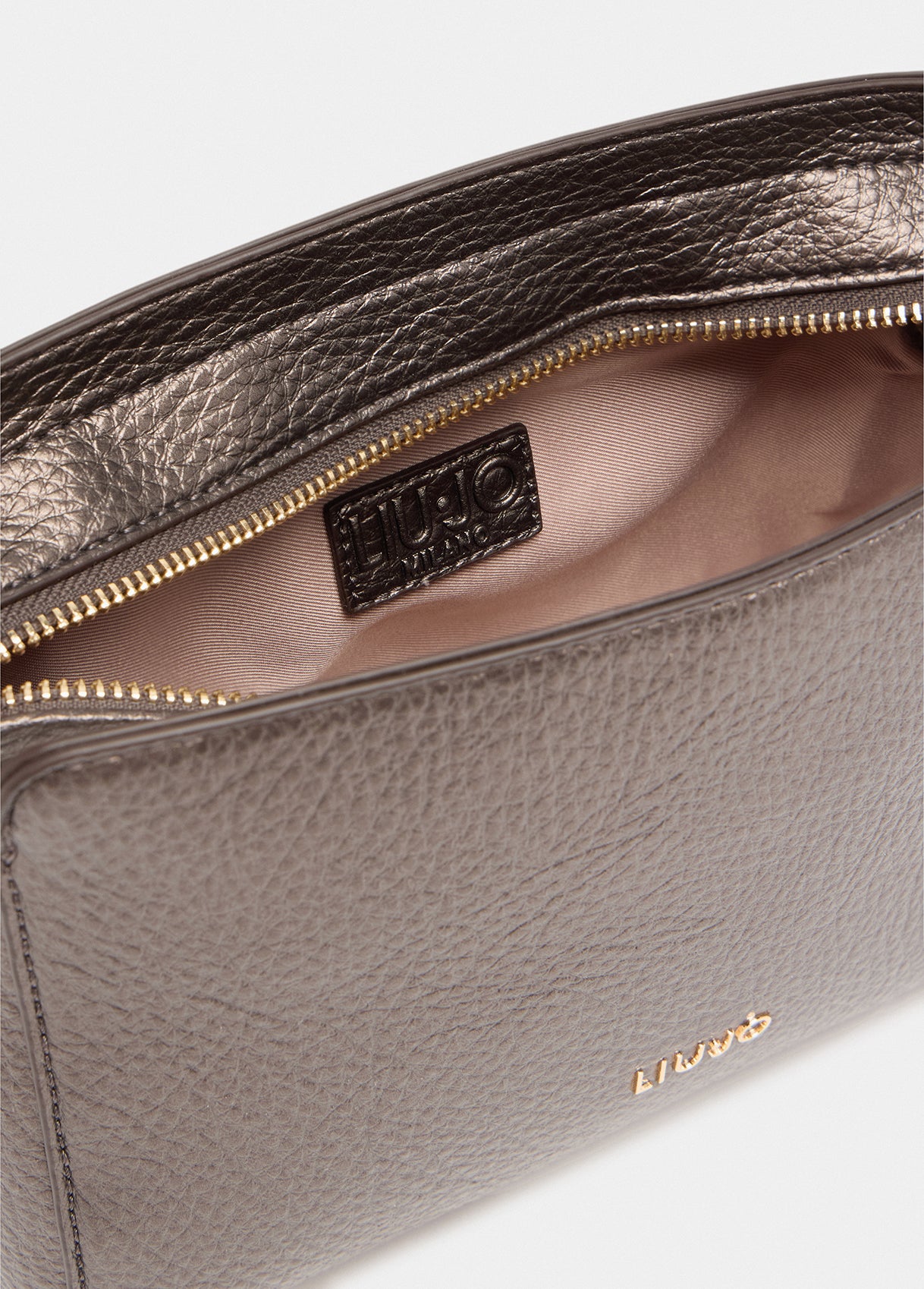 AF5161E002704877T.U.-dark brown