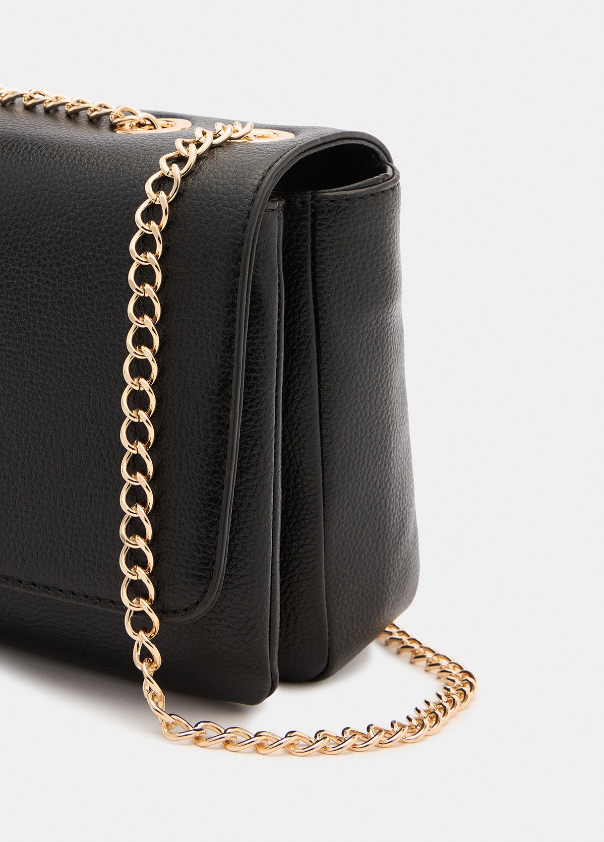 AF5199E005822222T.U.-black