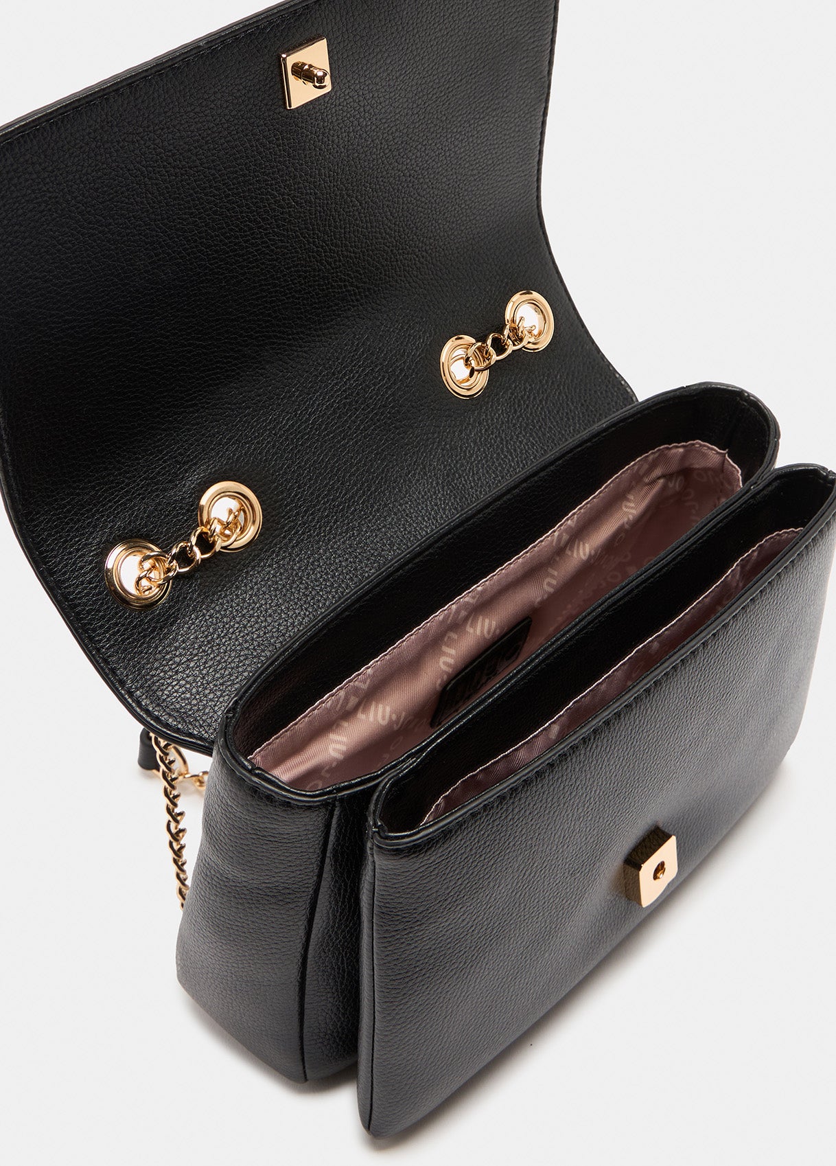 AF5199E005822222T.U.-black