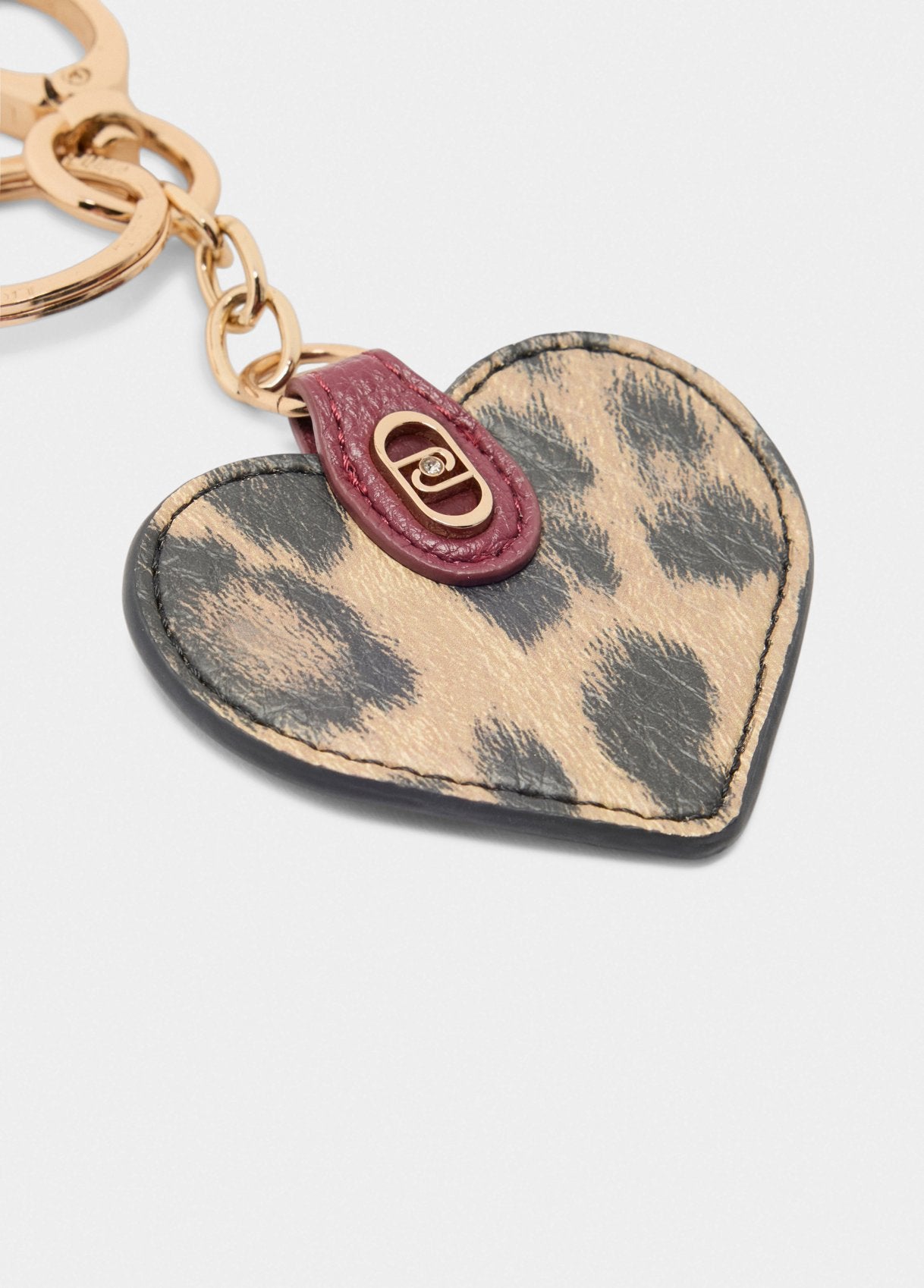 AF5207E041909155T.U.-Leopard print