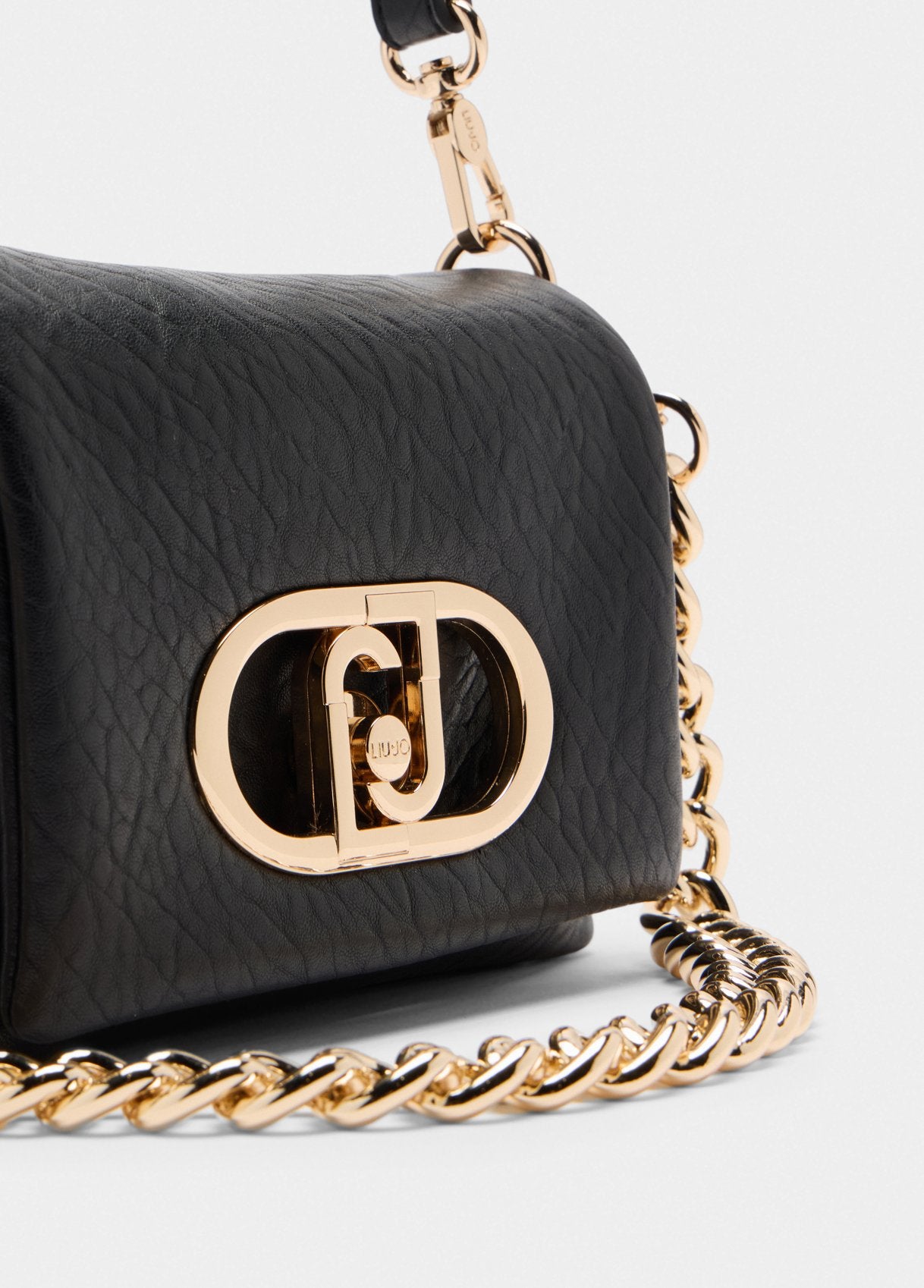 AF5269E016122222T.U.-black