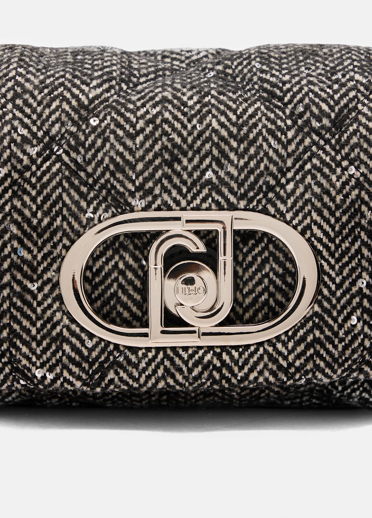 AF5269T911222222T.U.-black