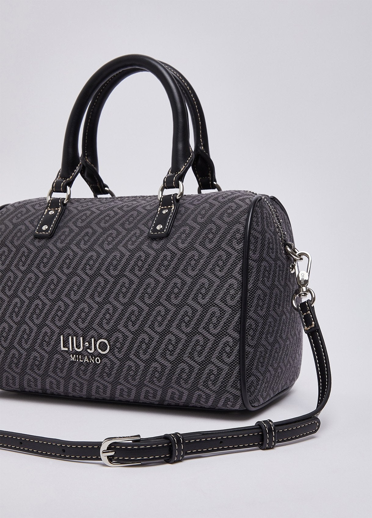 AF6053E106522222T.U.-black