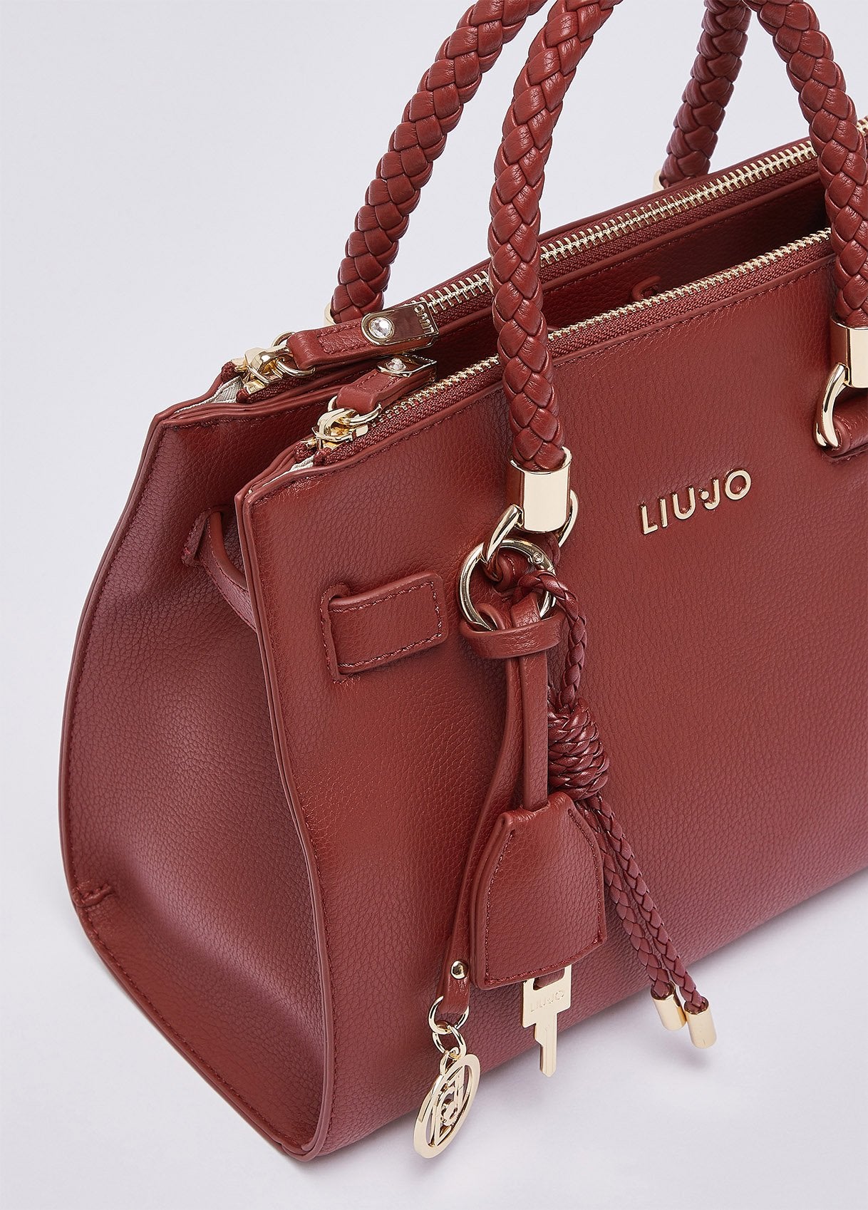 AF6069E101991543T.U.-red