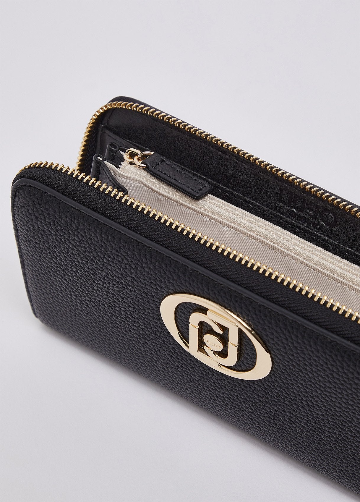 AF6105ES039B1848T.U.-black/gold