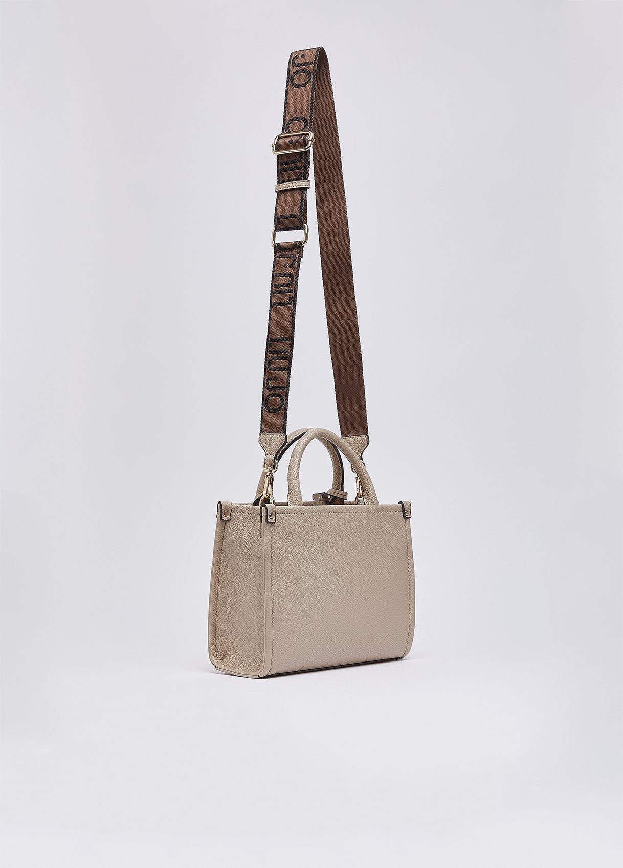 AF6192ES03951308T.U.-white