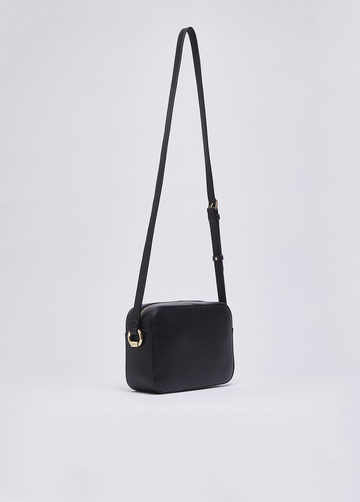 AF6211E101922222T.U.-black