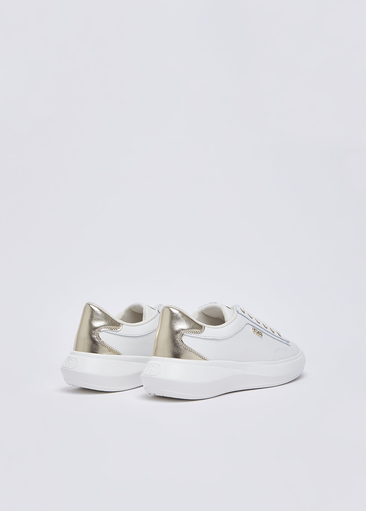 BA6069PX026S105235-White