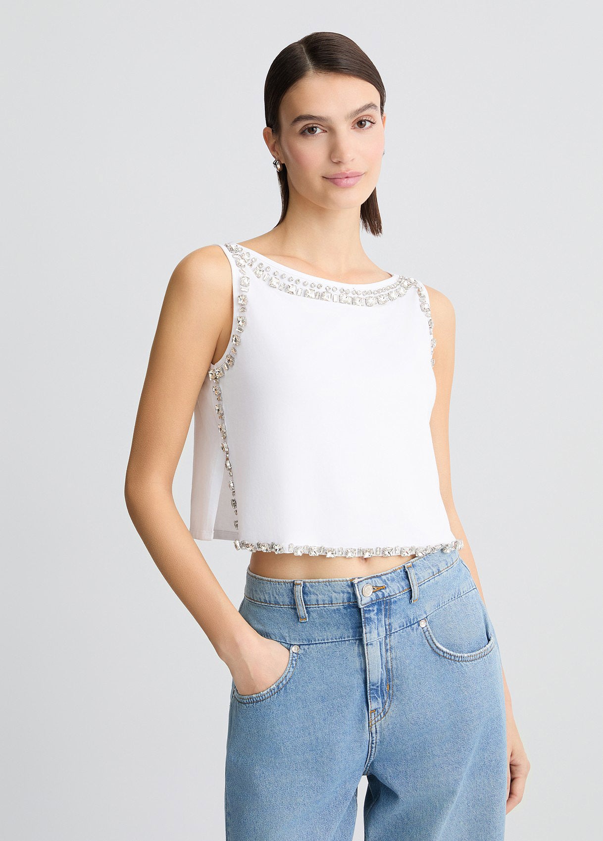 CA5311J48921111142-white