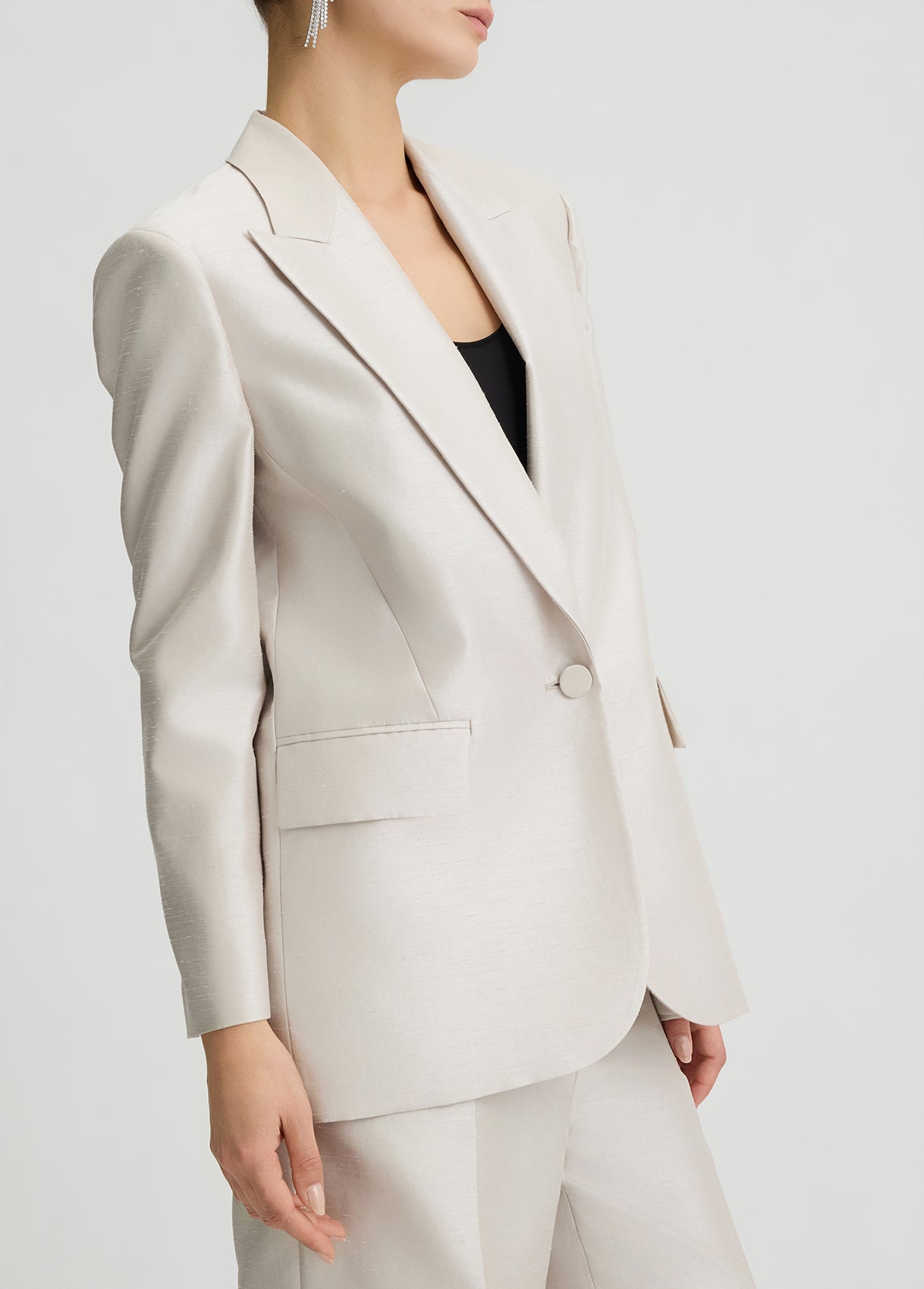 CA5399T2982X069438-off-white