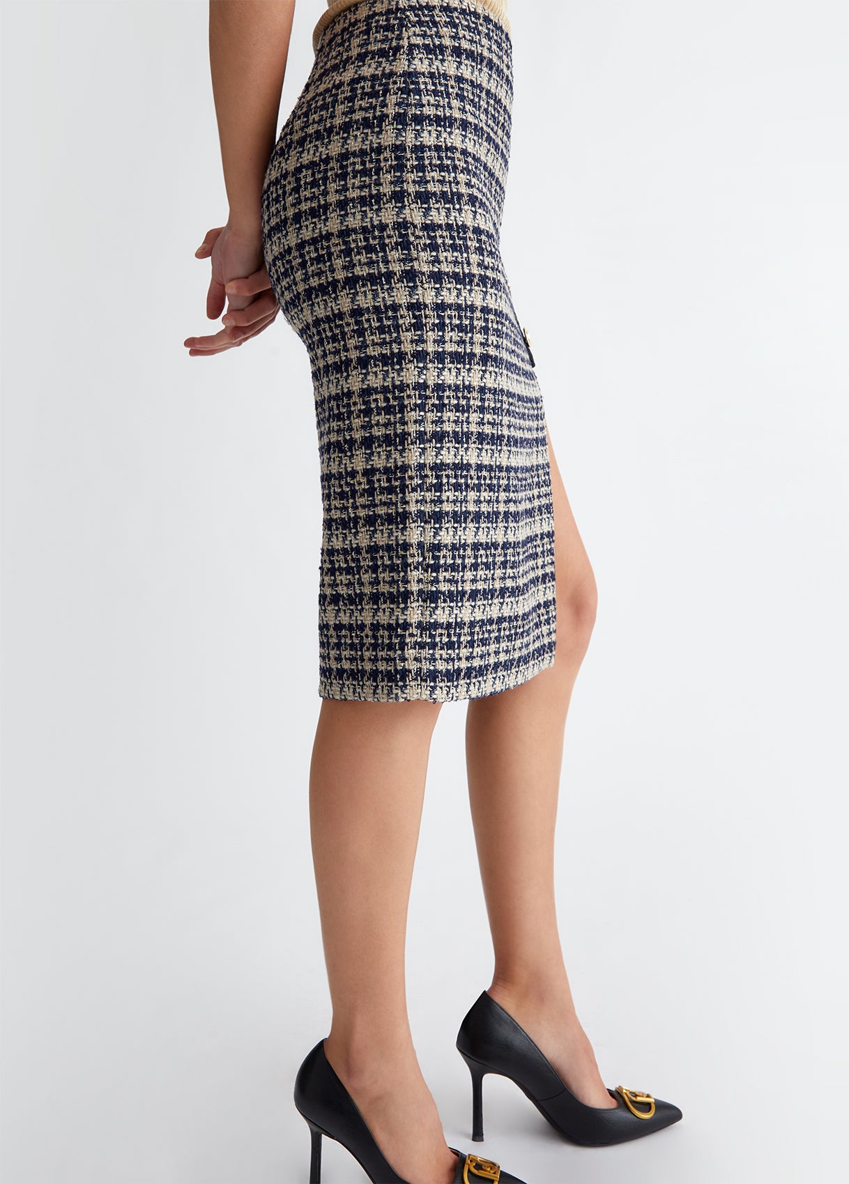 CF4355T2604N968442-blue and white
