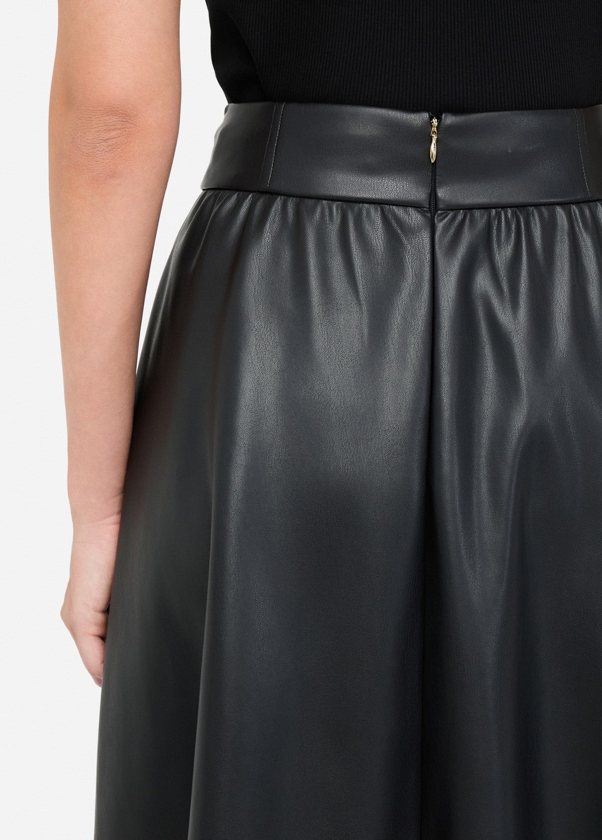 CF5015E06242222238-black