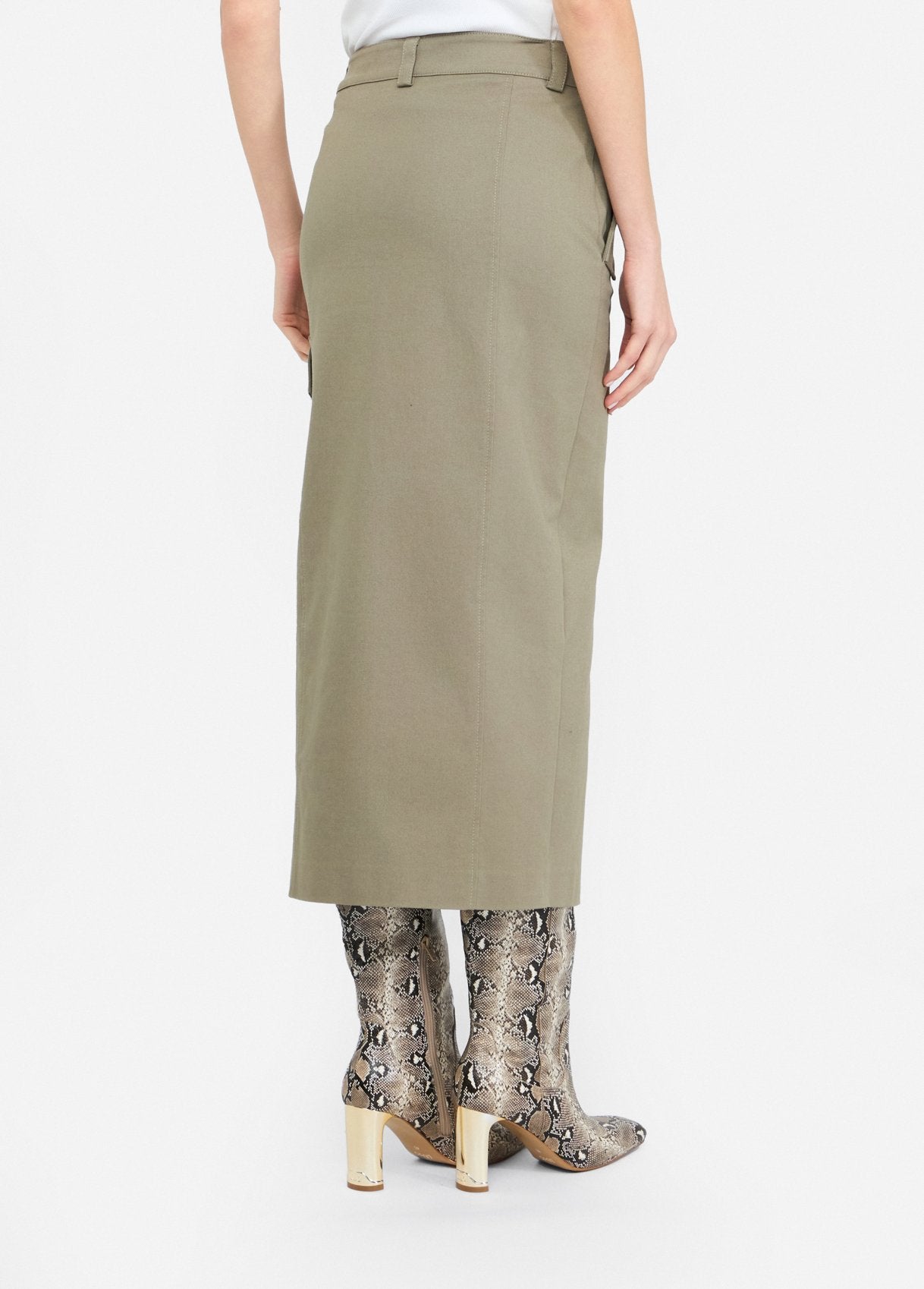 CF5349T026AX070738-asparagus green