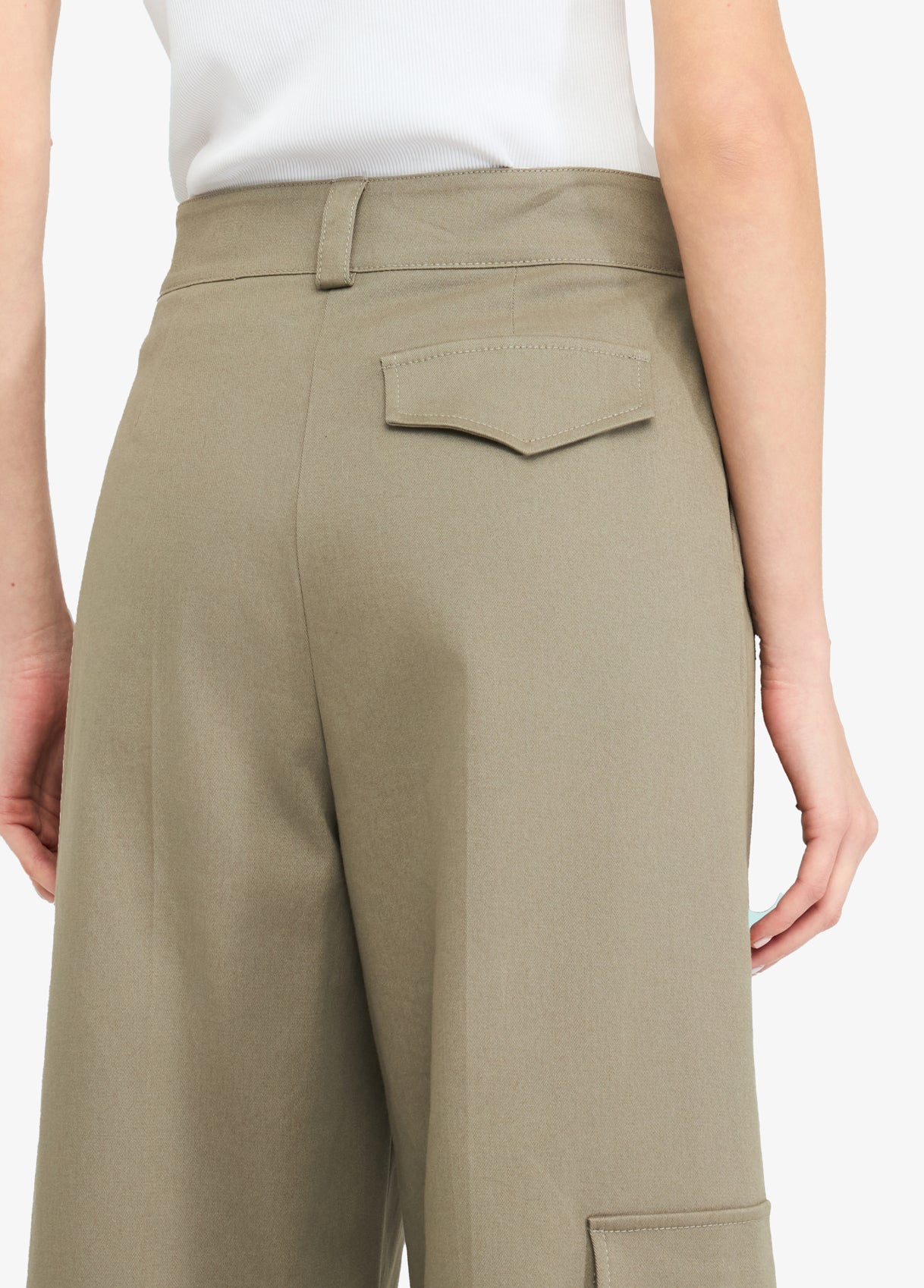 CF5351T026AX070738-asparagus green