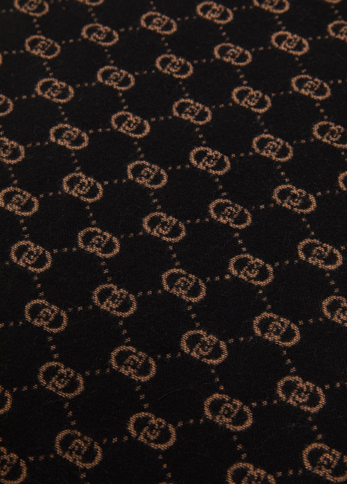 DA5002MA15Q22222T.U.-black