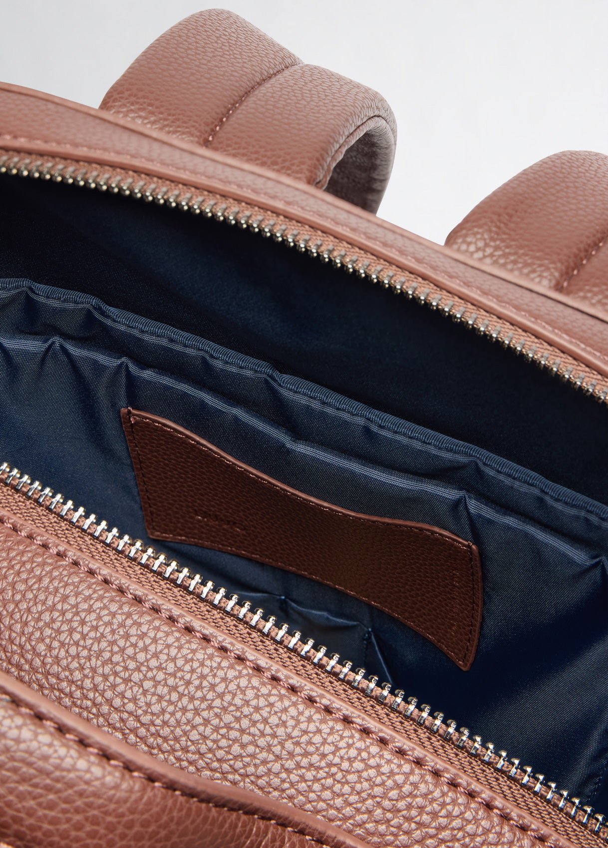 DA5021E102190840T.U.-chocolate