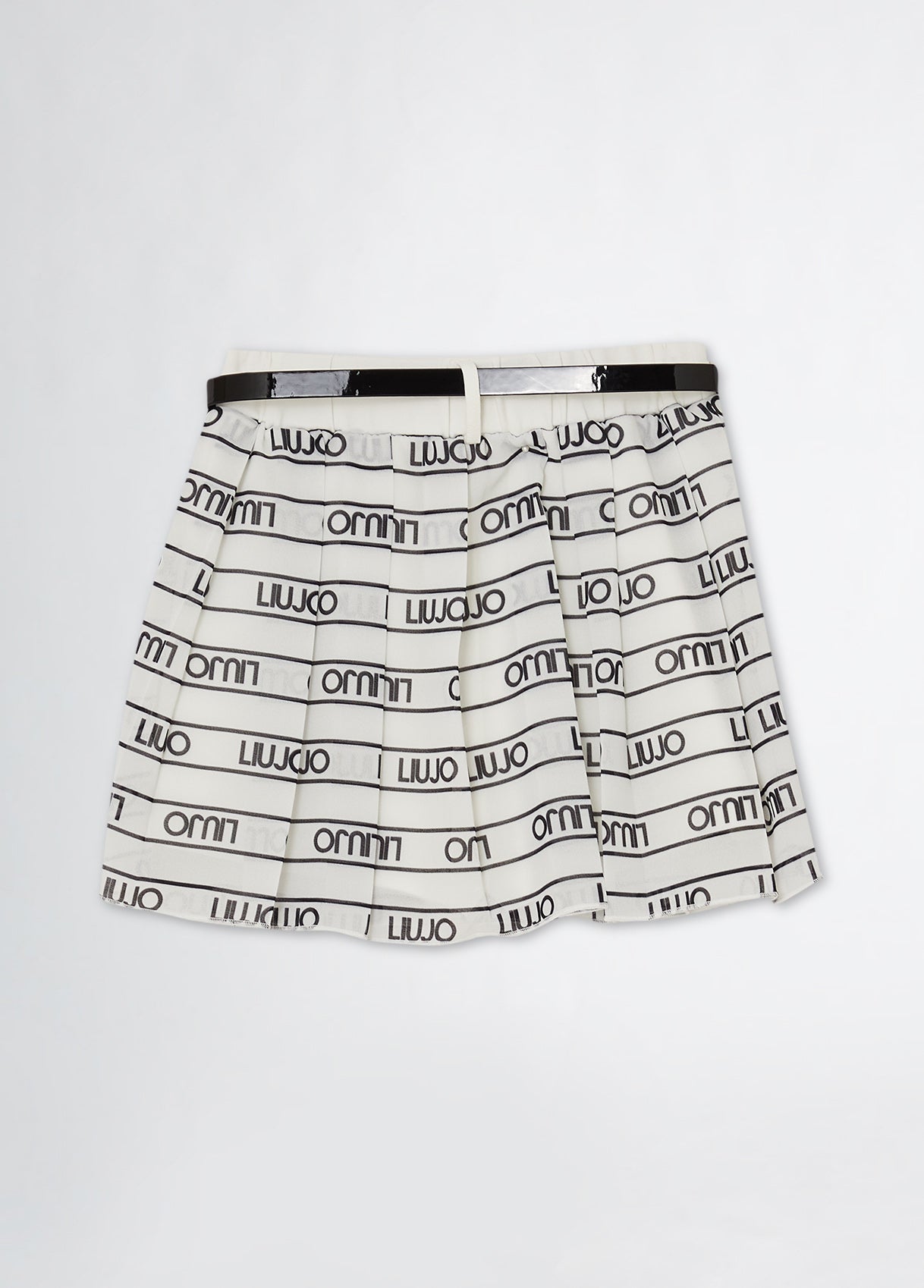 GA5193T5142M90538A-black and white