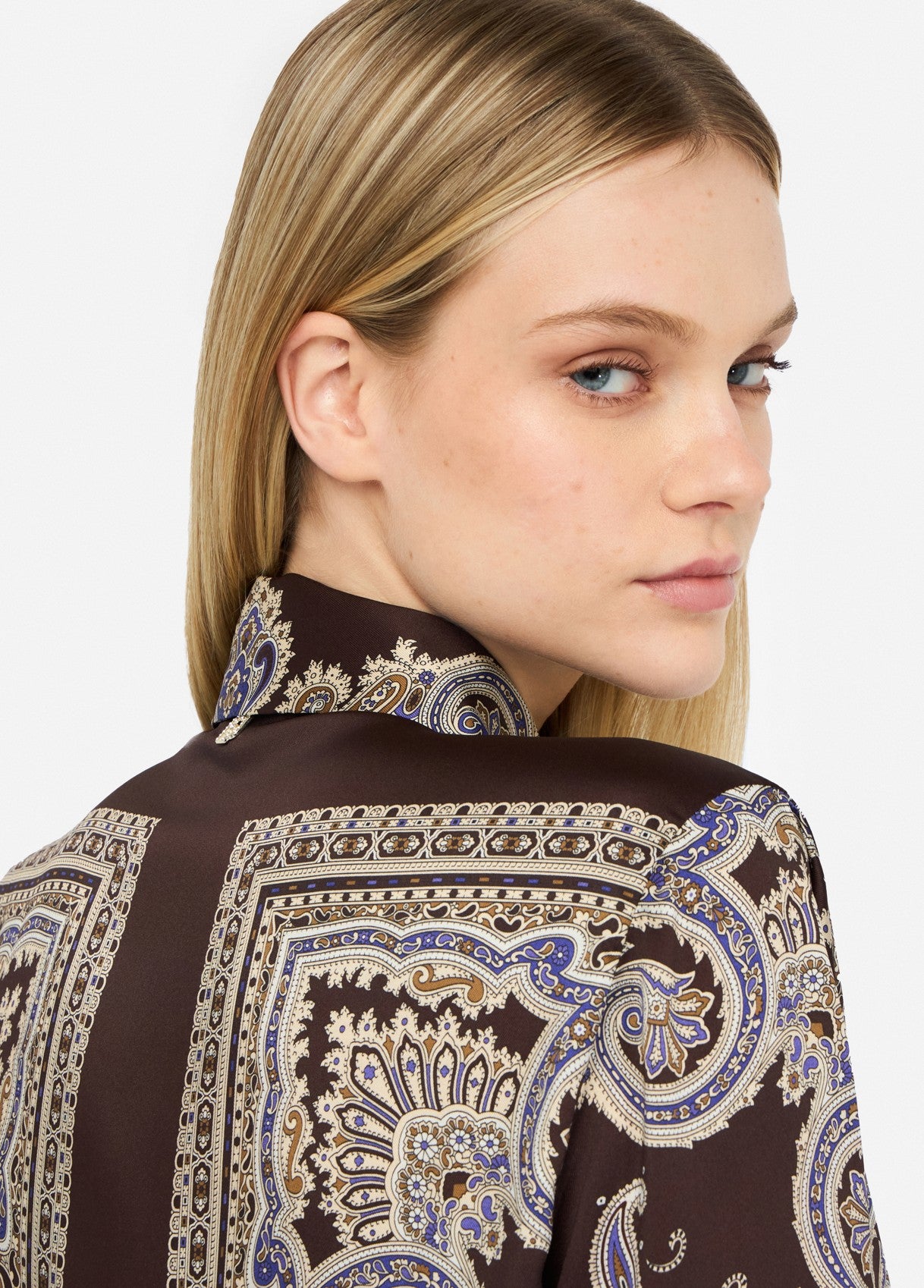 MF5393TS117P914138-Arabian print