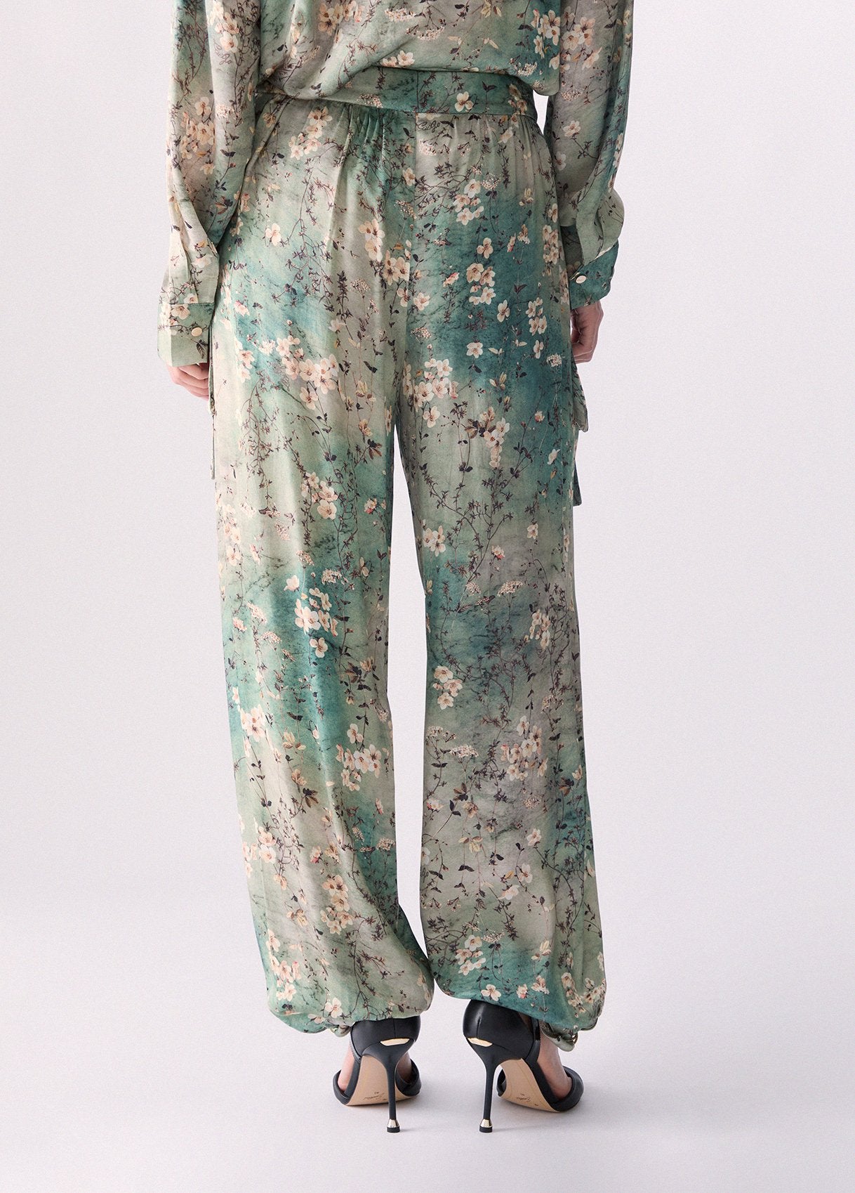 PF6038TS061L938938-floral light blue