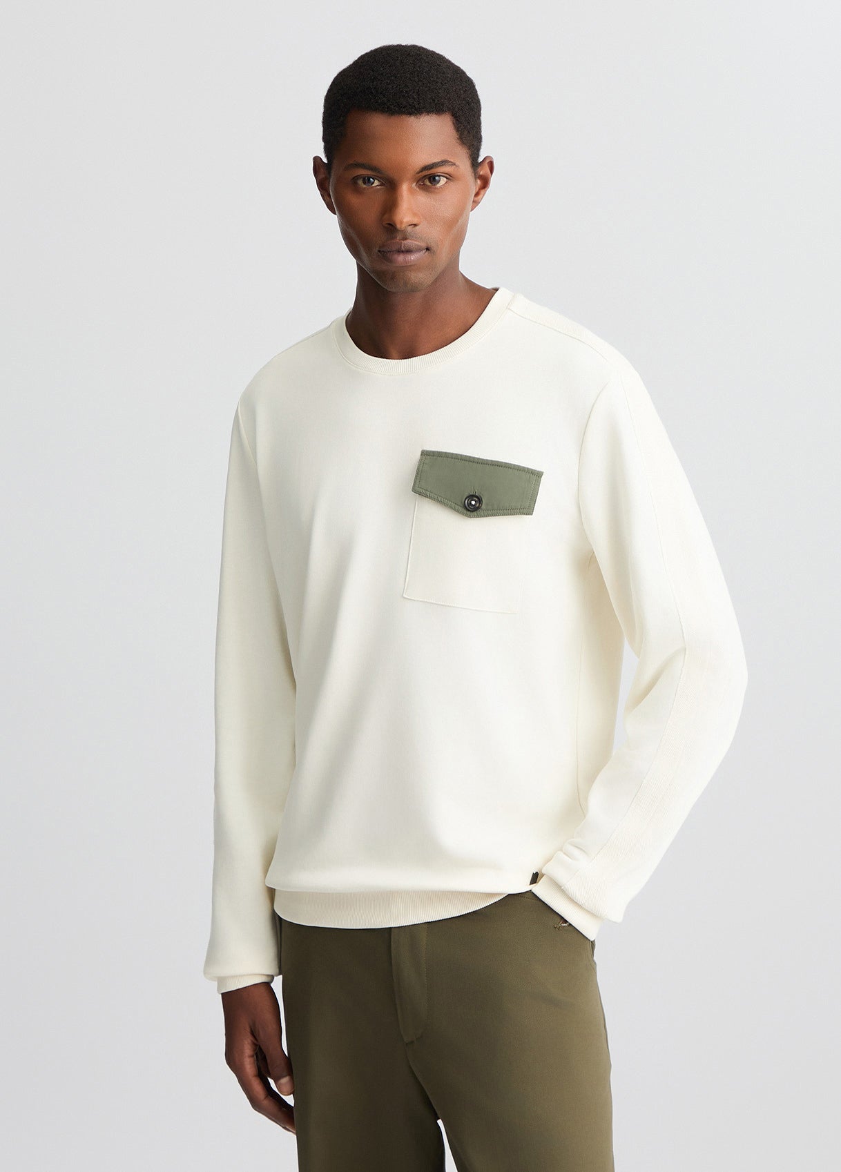 QA5136F096611001S-white