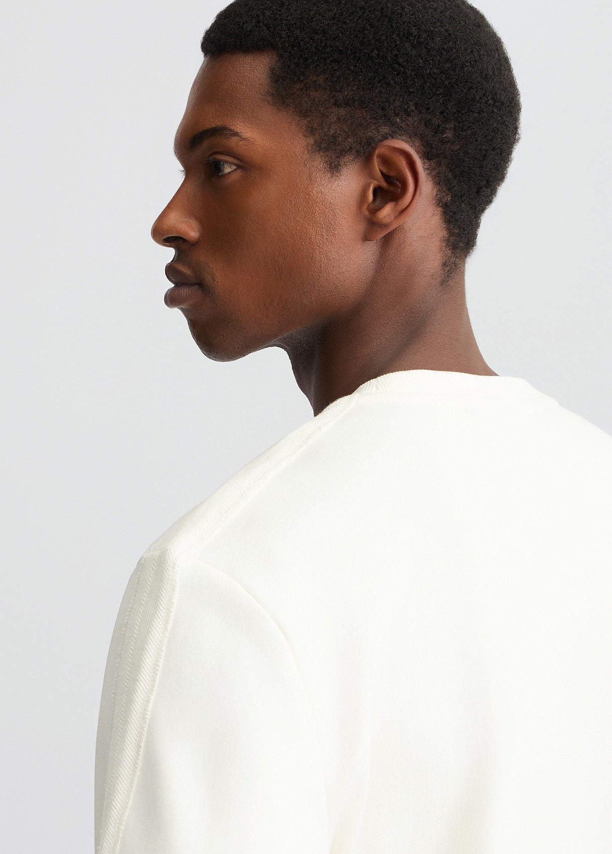 QA5136F096611001S-white