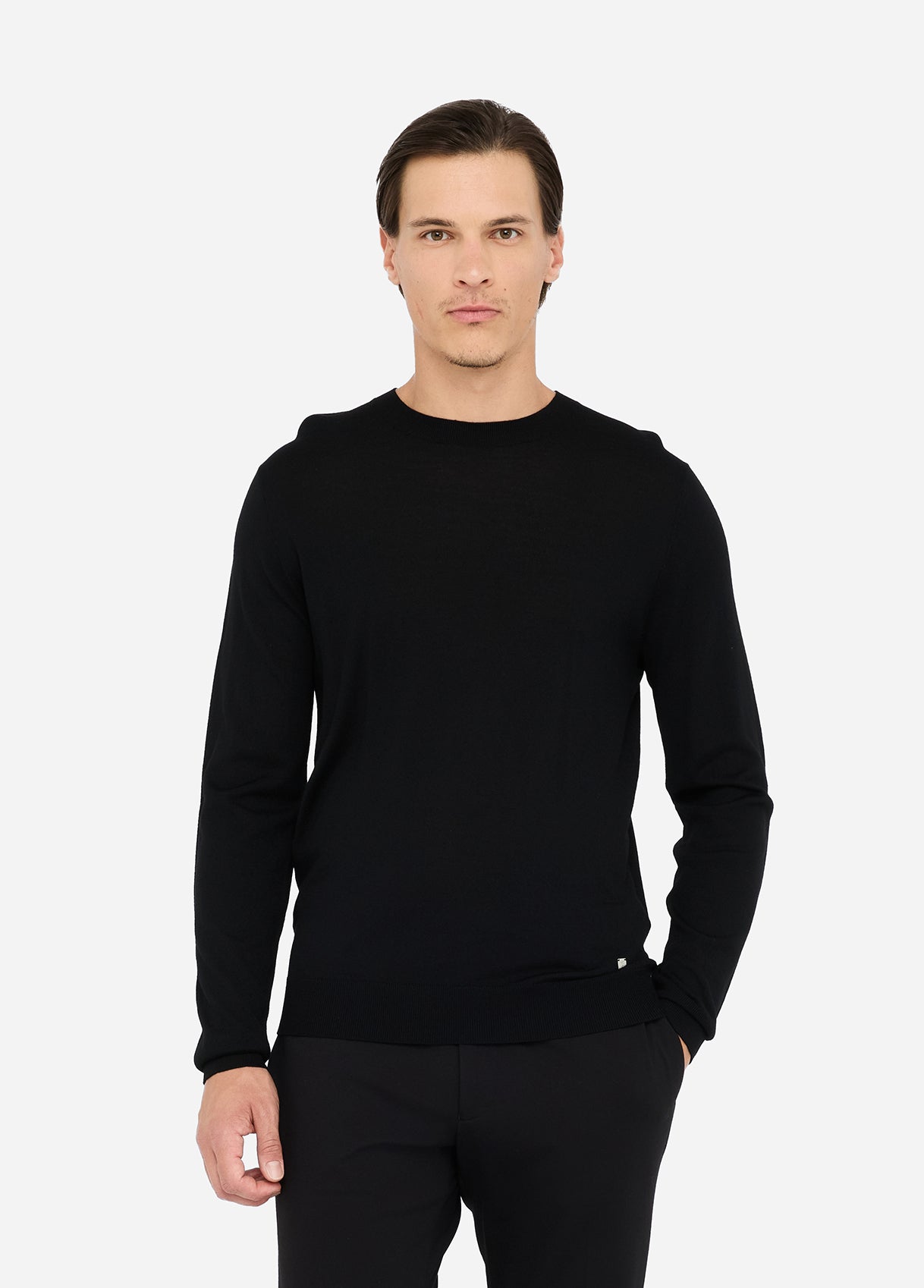 QXX068MA27P22222S-black