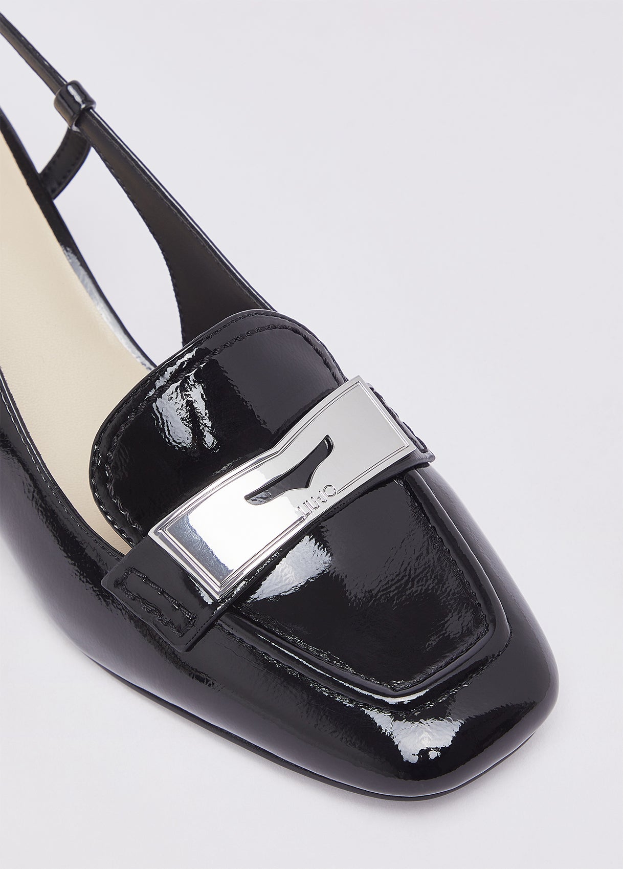 SA6011EX2262222241-Black