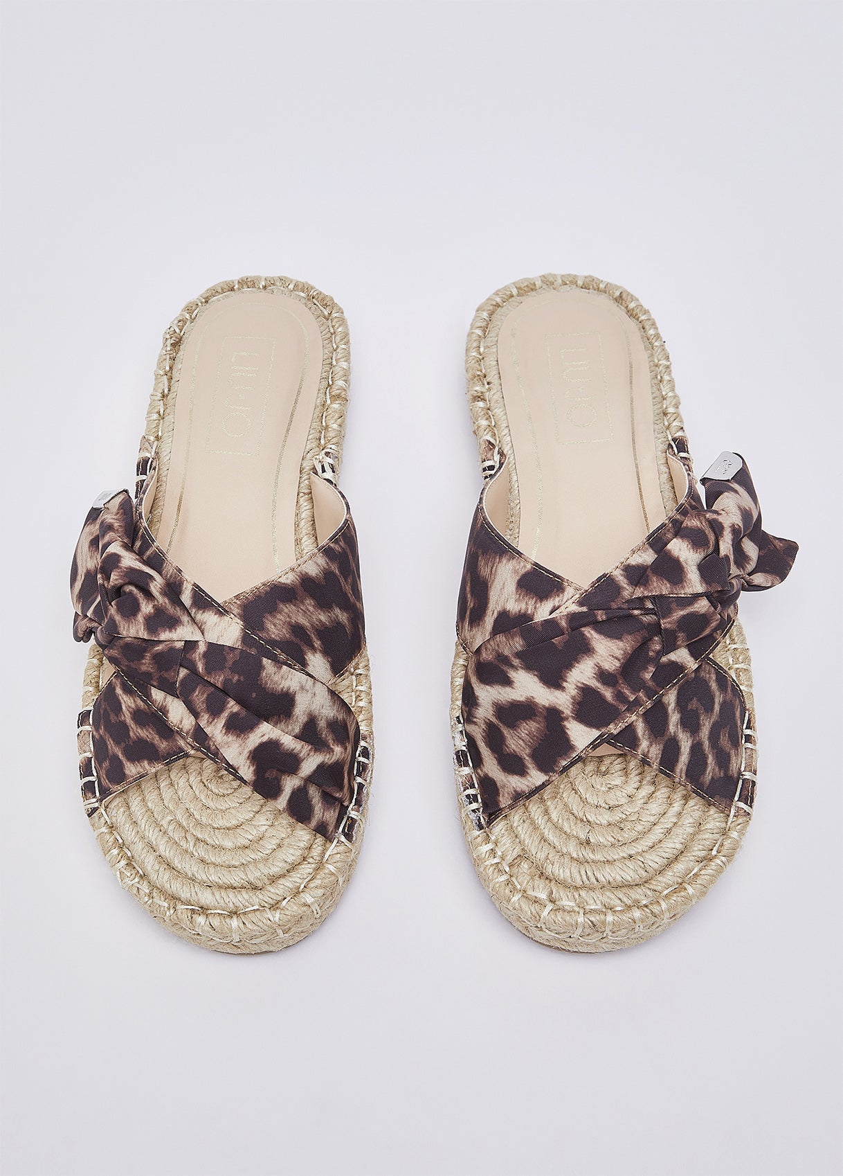 SA6103TX133S19C137-Brown