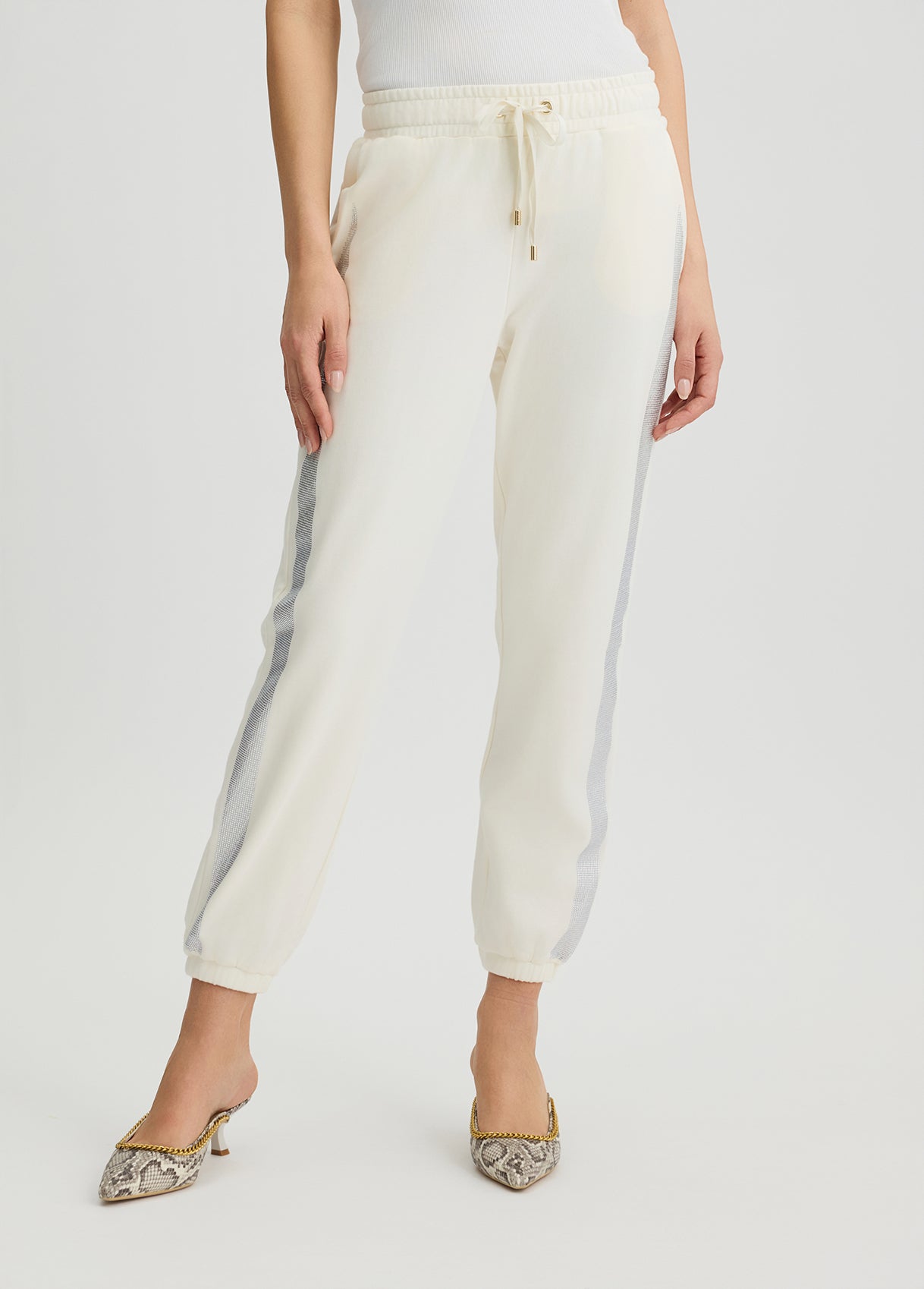 TA5051FS00010105XXS-white
