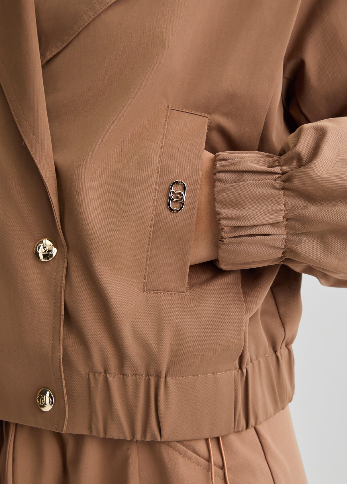 TA5084T2904X0675XXS-beige