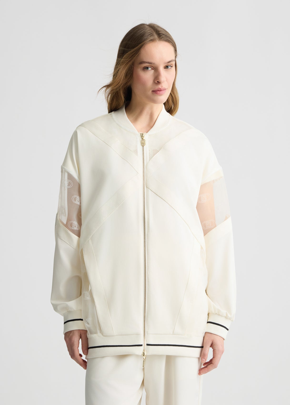 TA5200TS92210105XXS-white